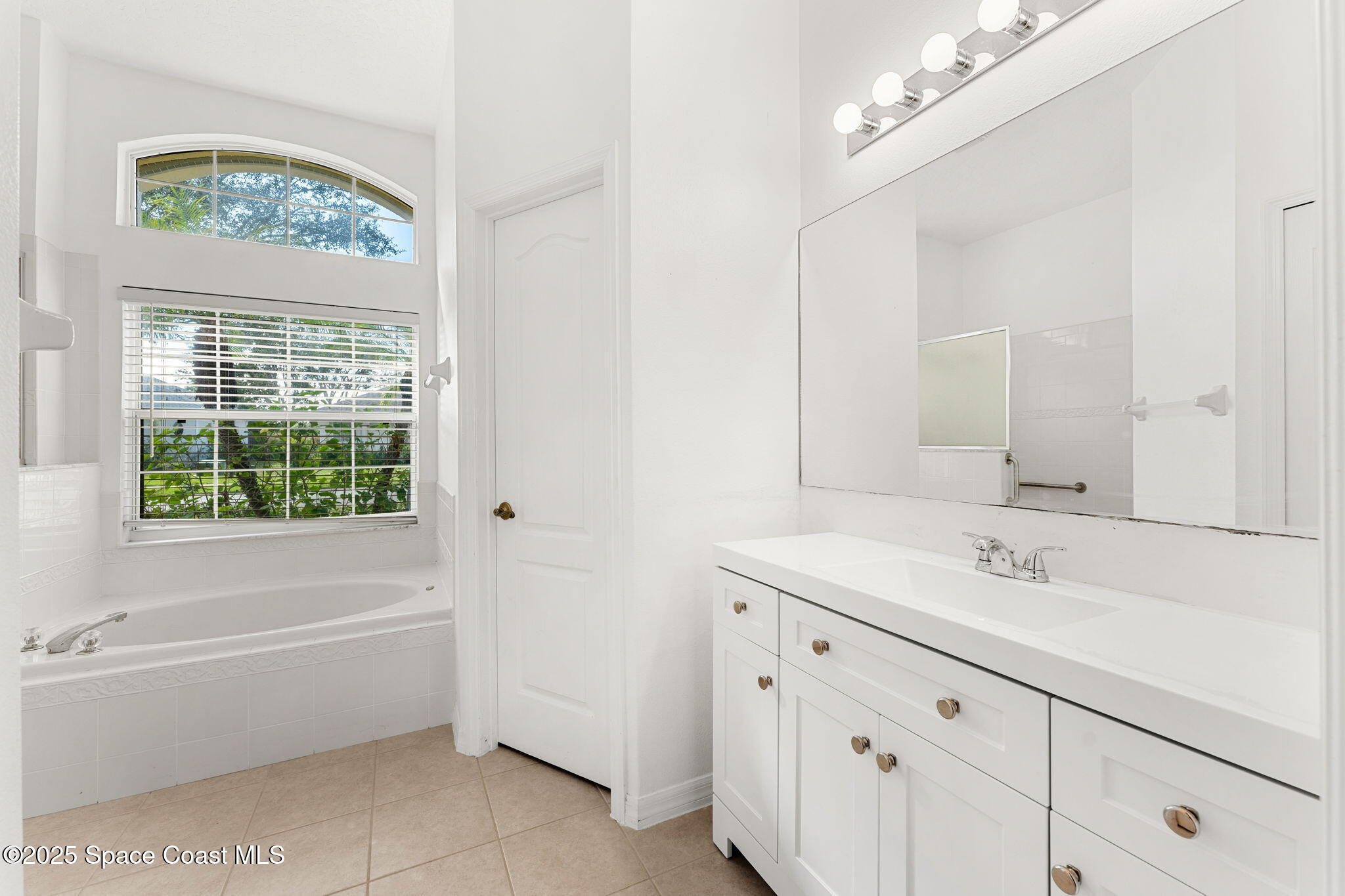 1947 Windbrook Drive SE