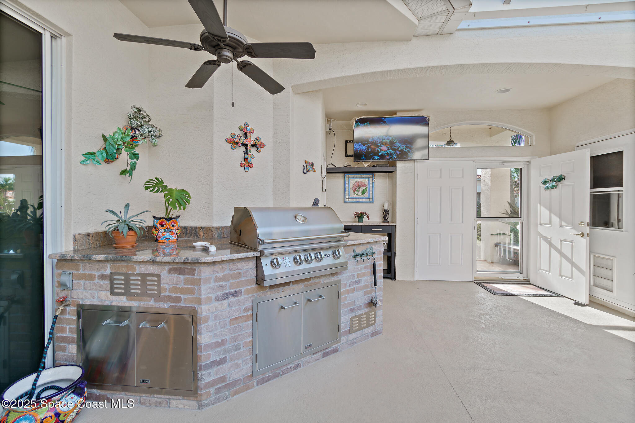 8635 Villanova Drive 1501