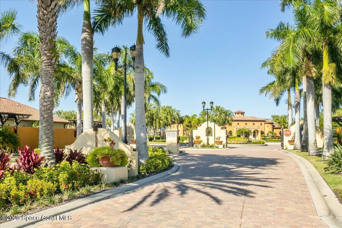 89 Redondo Drive