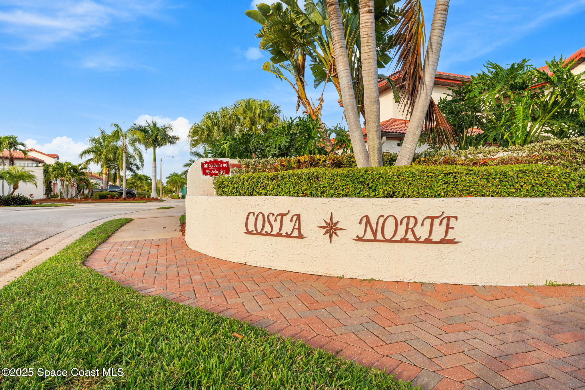 2593 Sykes Creek Drive