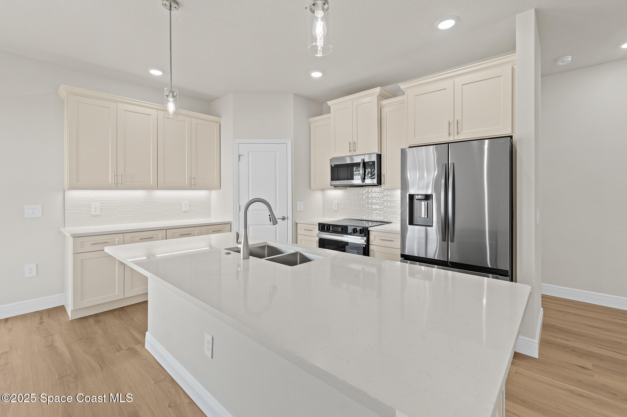 2357 Hagoplan Avenue SW