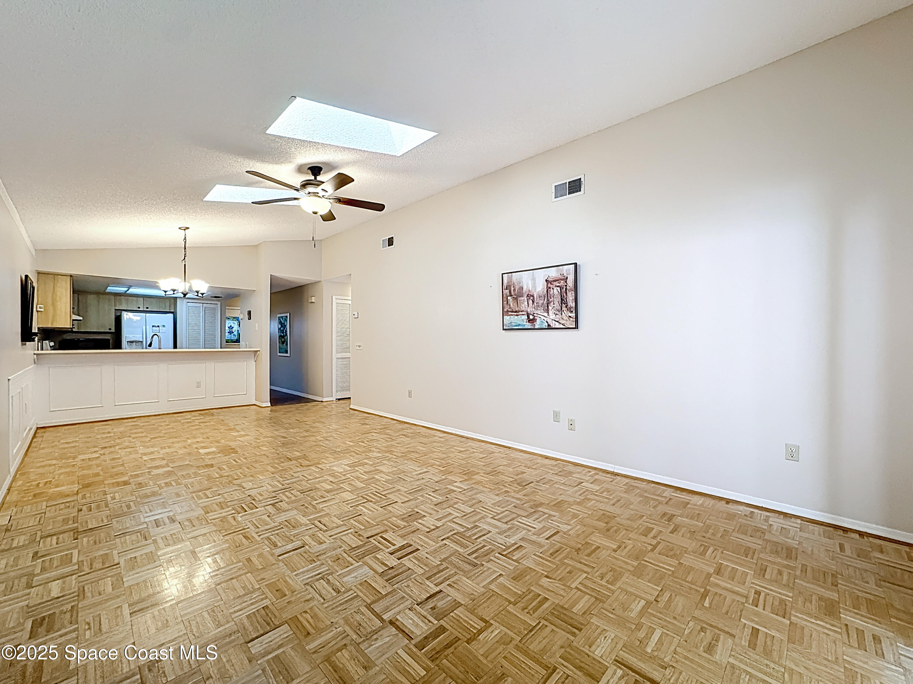 3033 Dunhill Drive