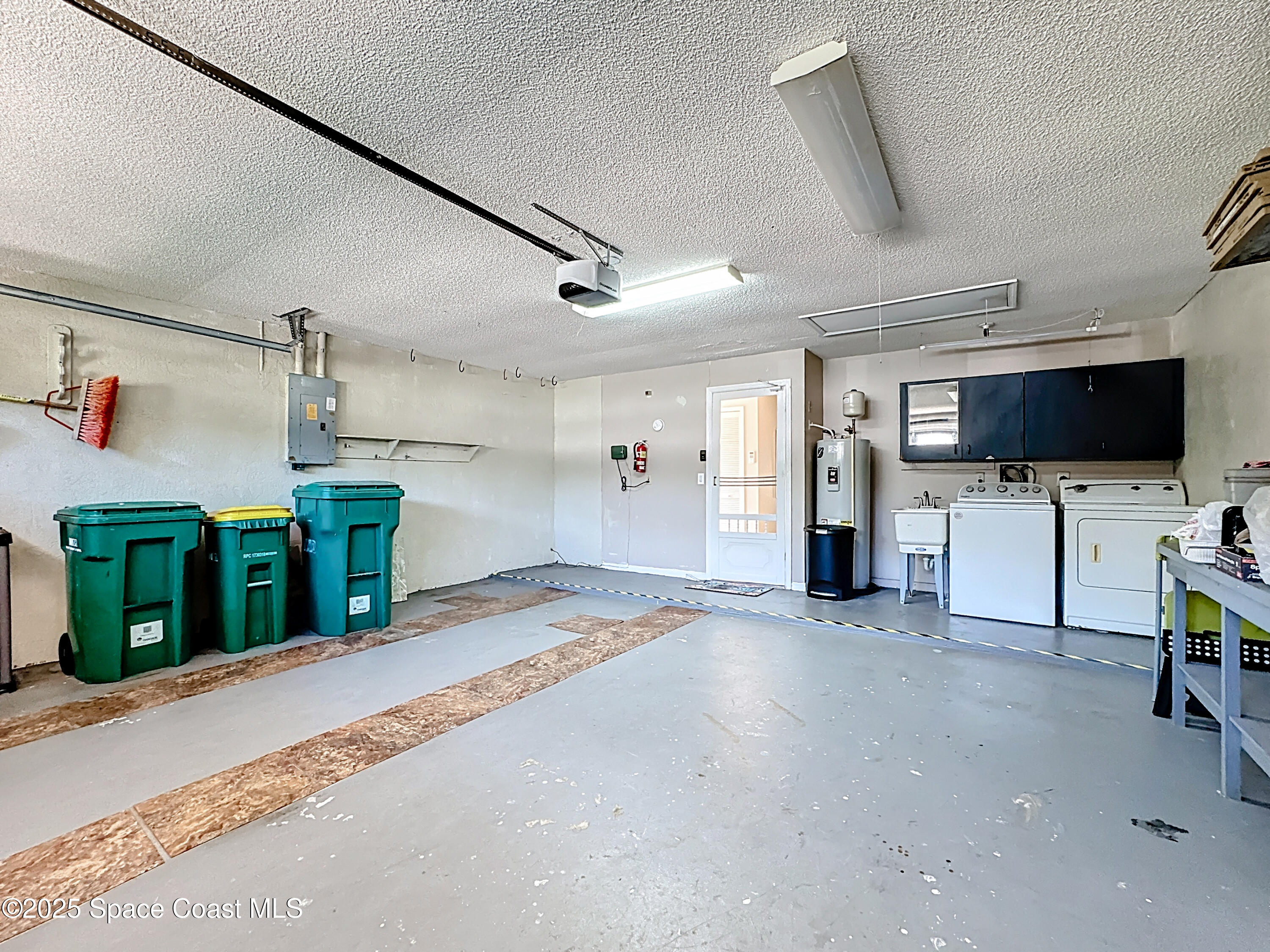 3033 Dunhill Drive