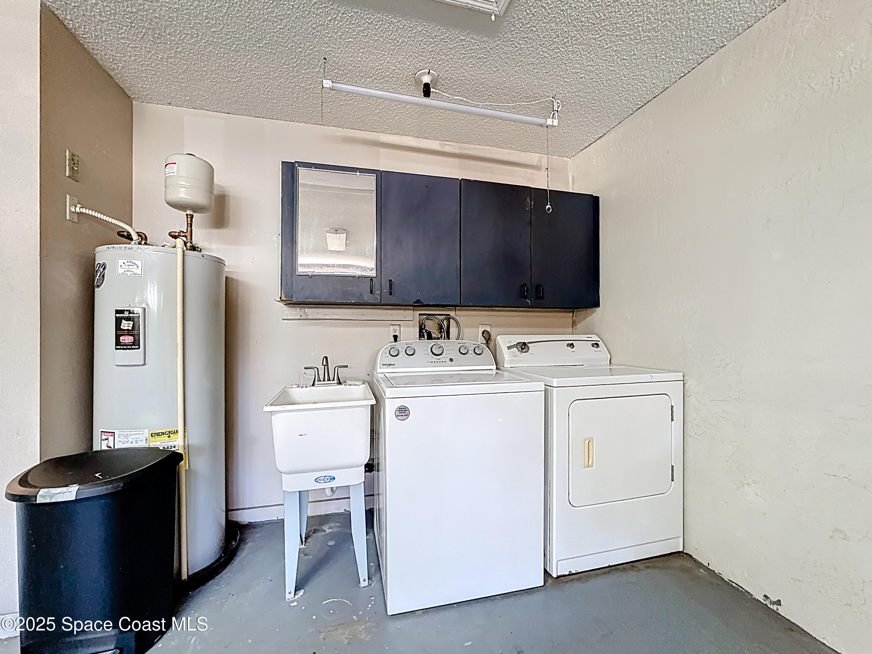 3033 Dunhill Drive