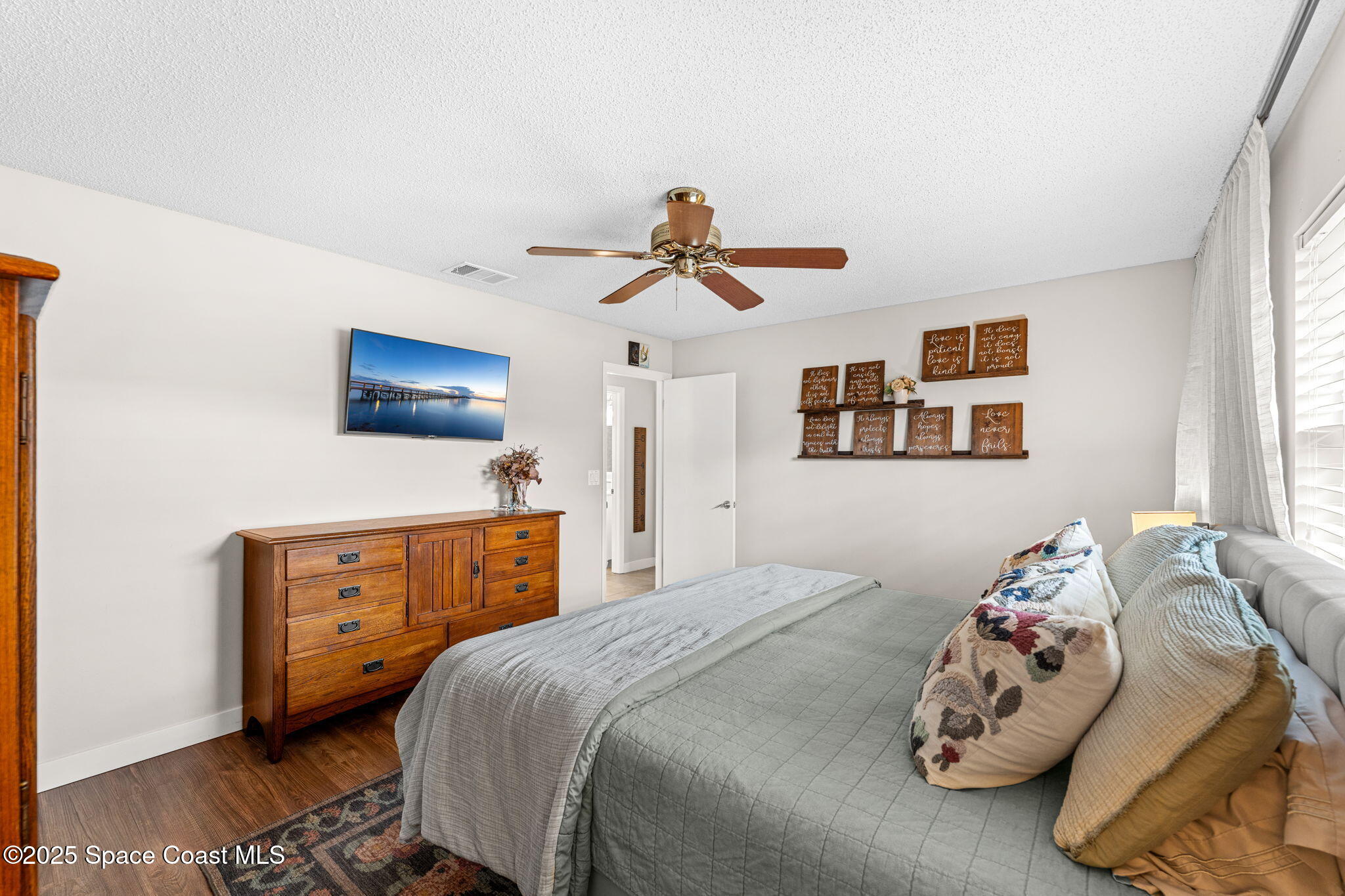 509 W Amherst Circle