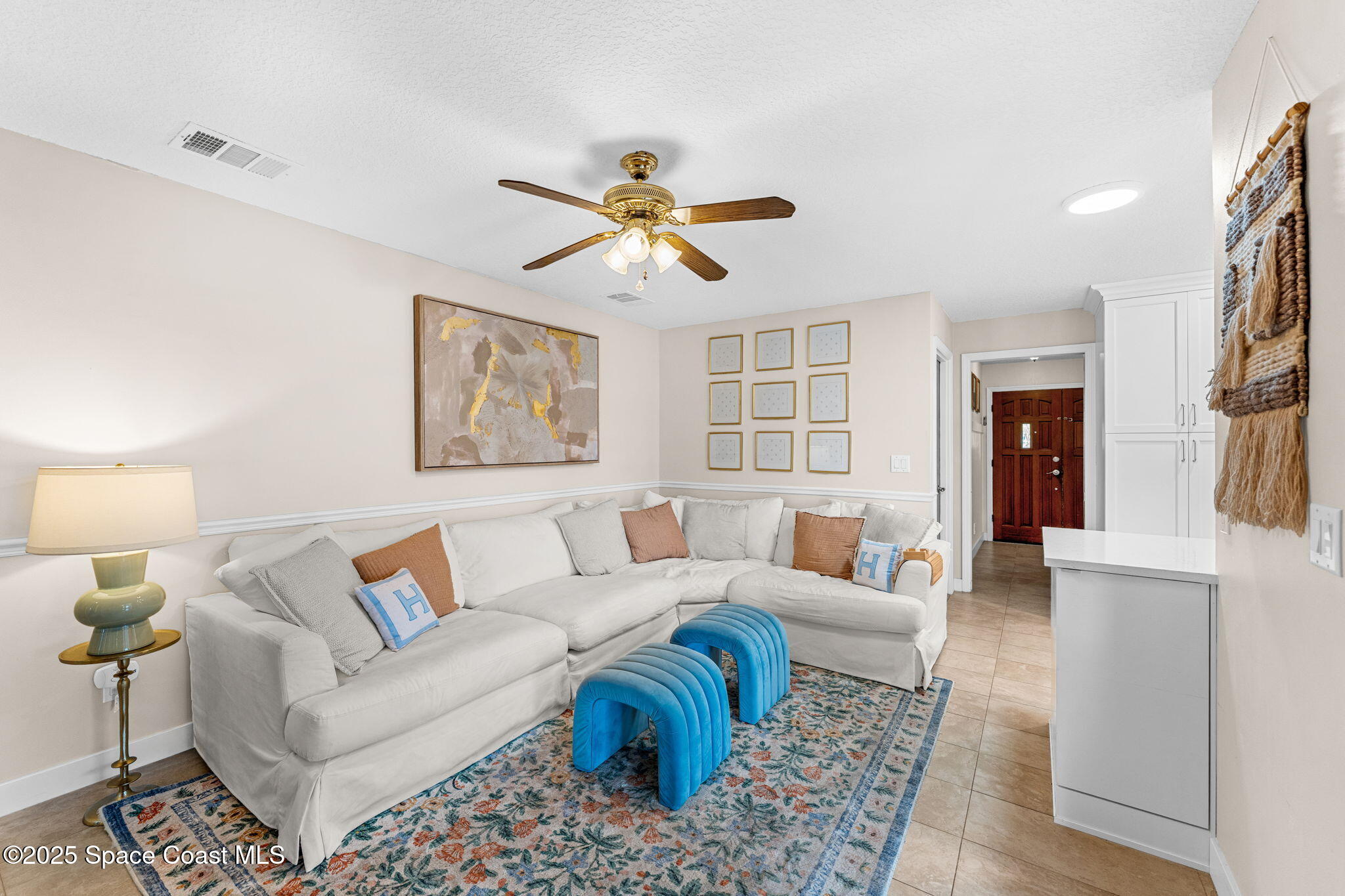 509 W Amherst Circle