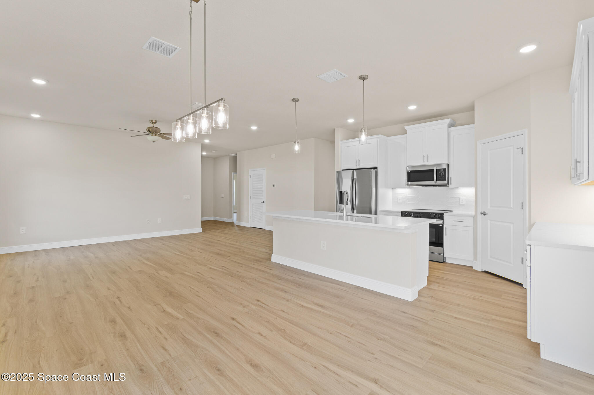 366 San Filippo Drive SE