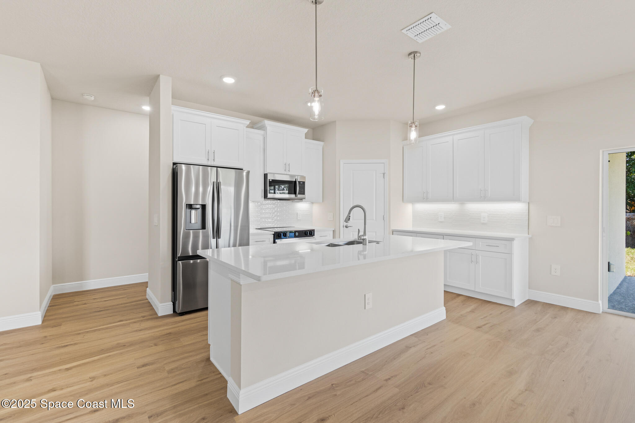 366 San Filippo Drive SE