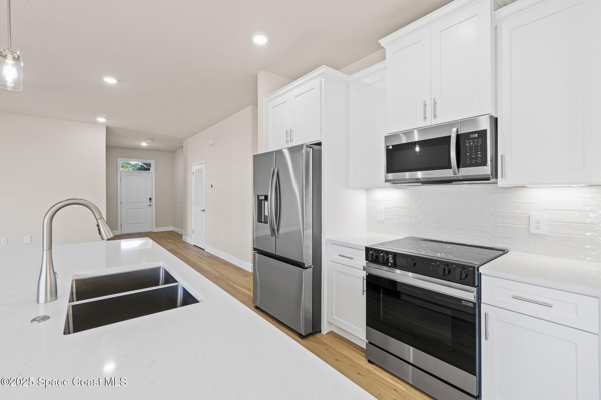 366 San Filippo Drive SE