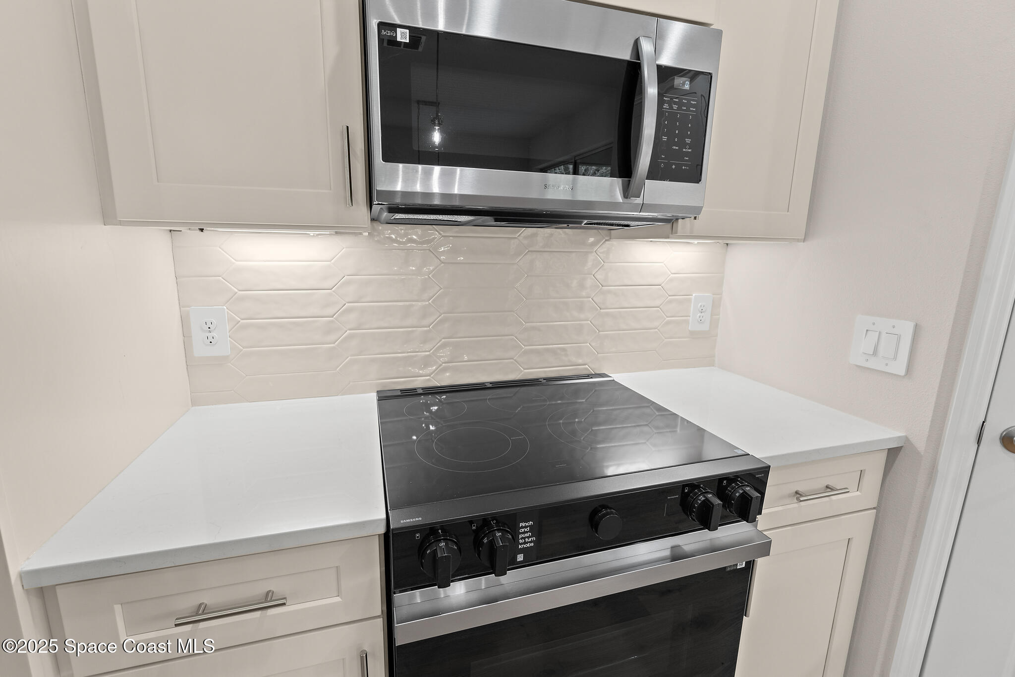 874 Cornelia Avenue SE