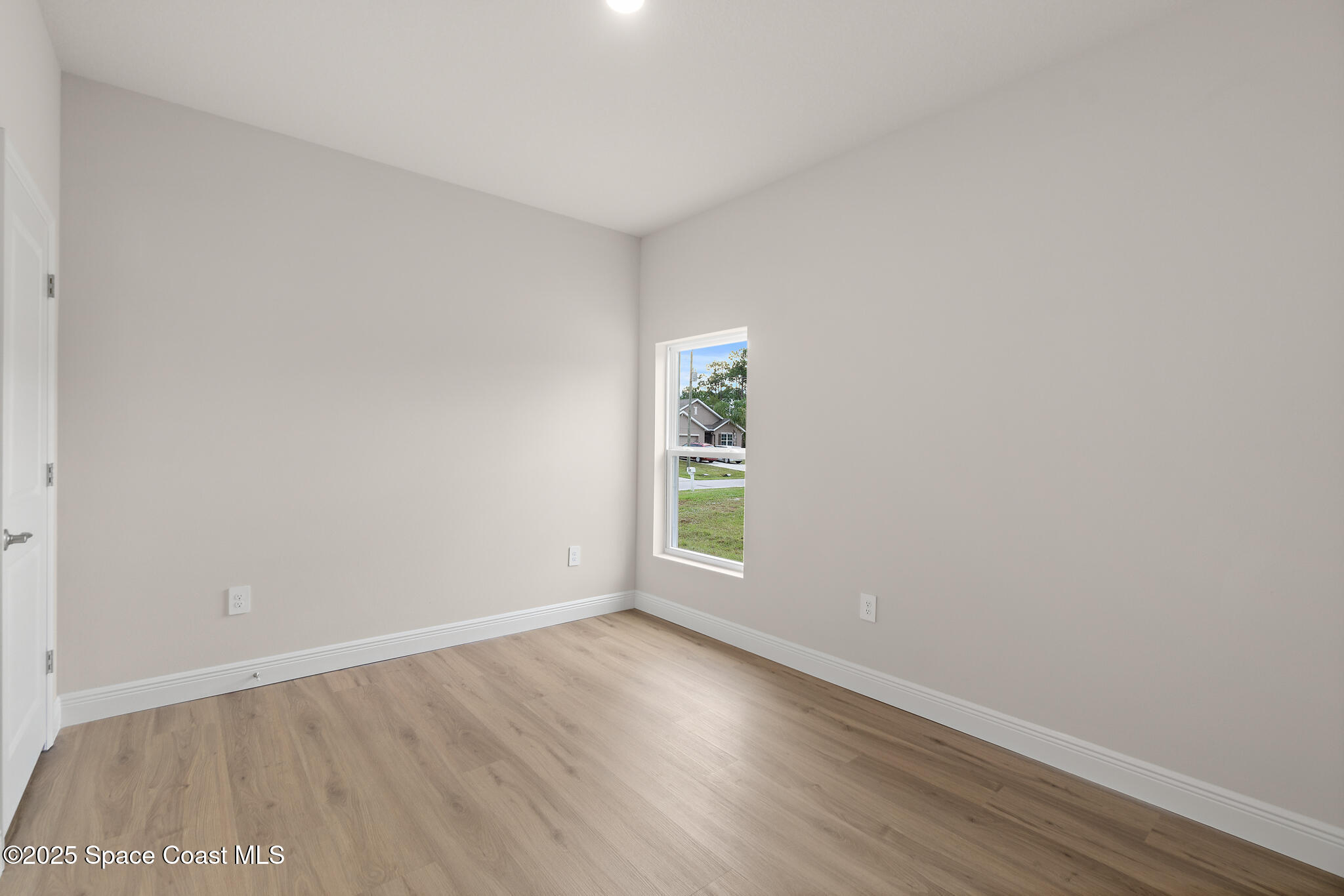 874 Cornelia Avenue SE