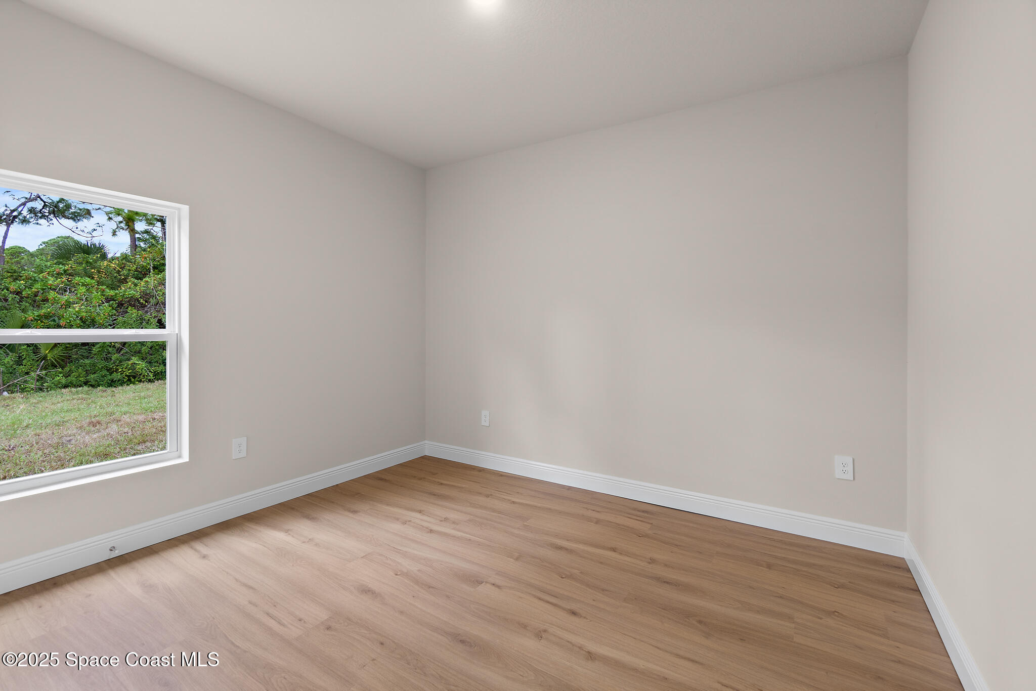 874 Cornelia Avenue SE