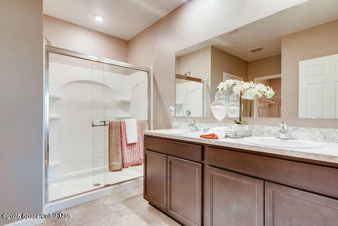 1804 Farmhouse Road SE