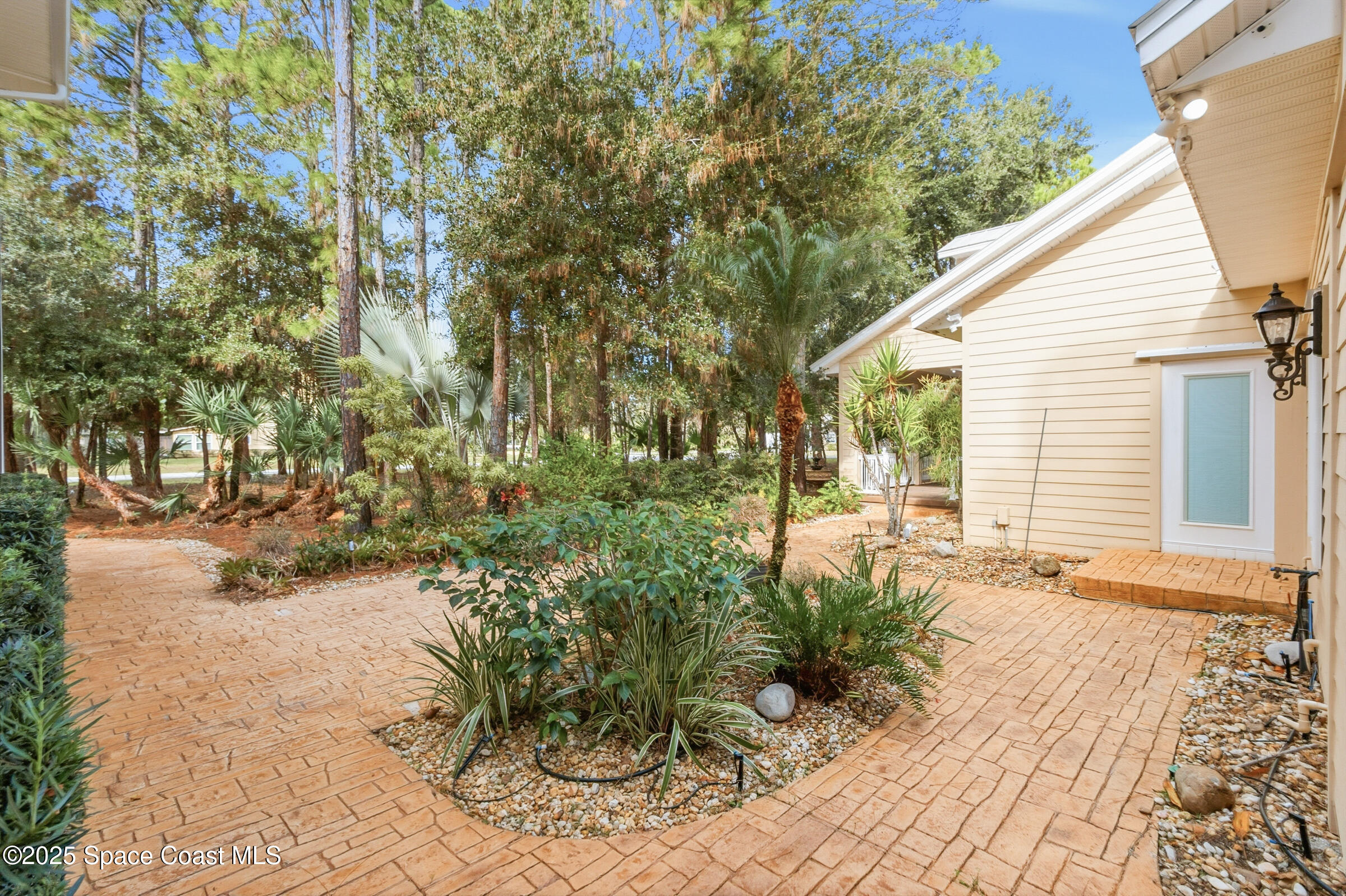 5430 Amy Way