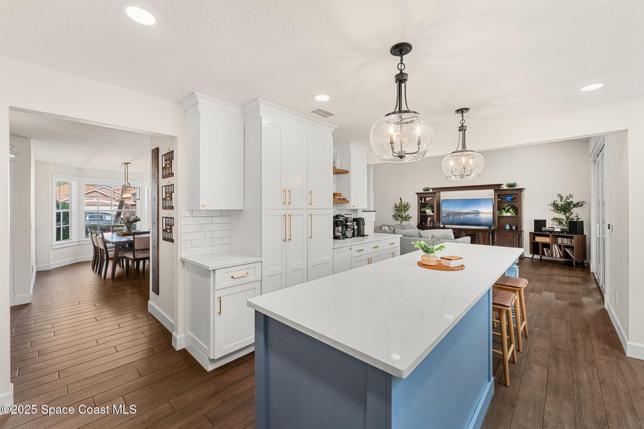 2525 Forest Run Drive