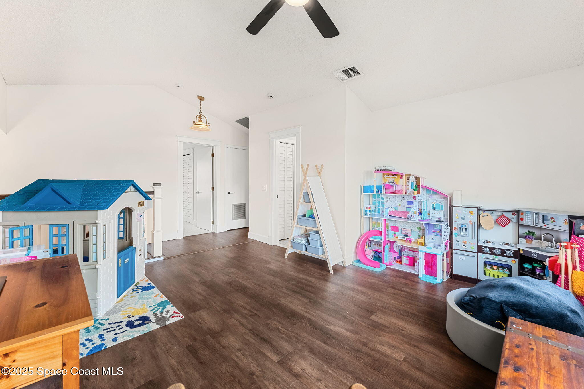 2525 Forest Run Drive