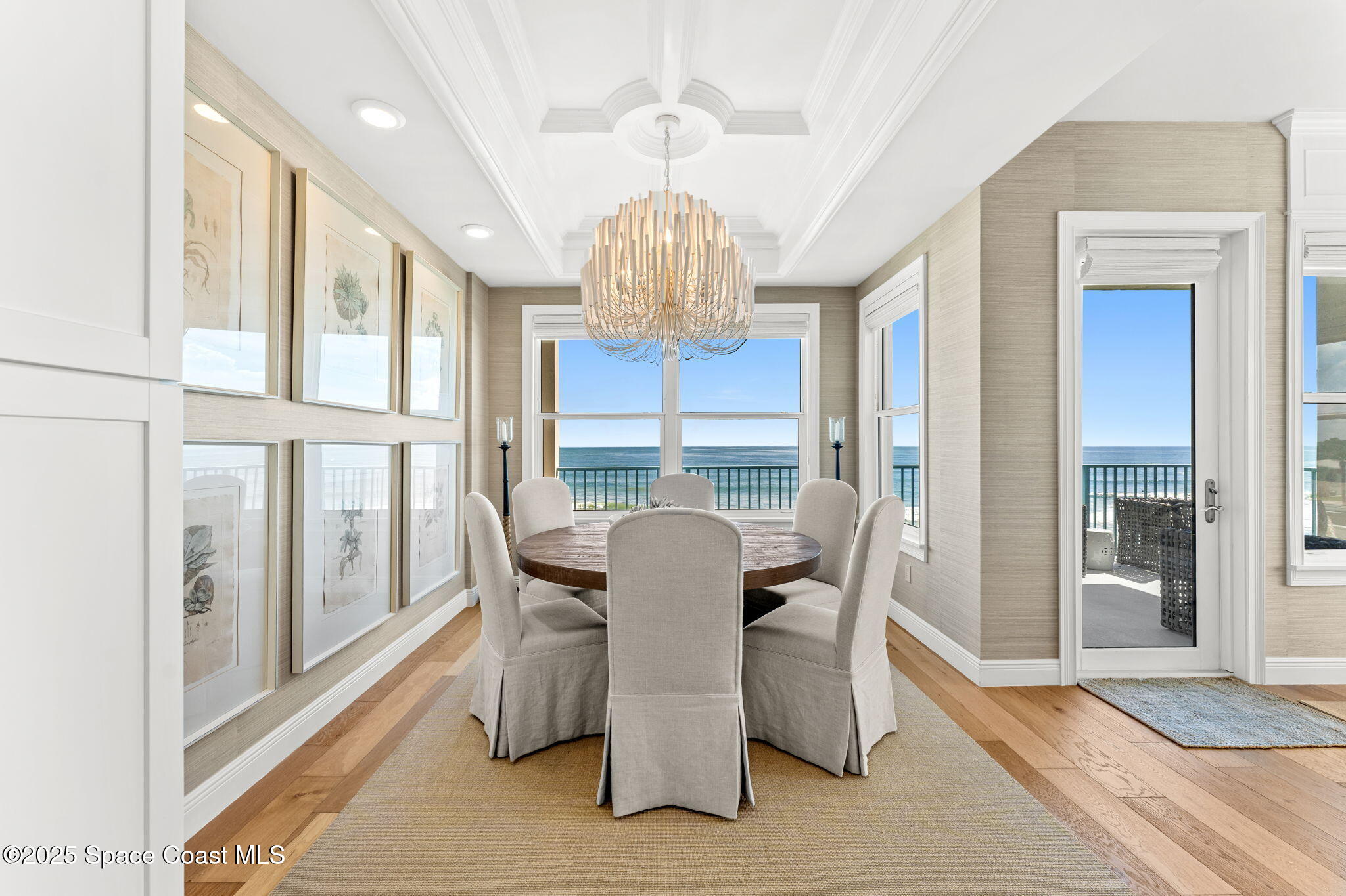 1725 N Highway A1A 402