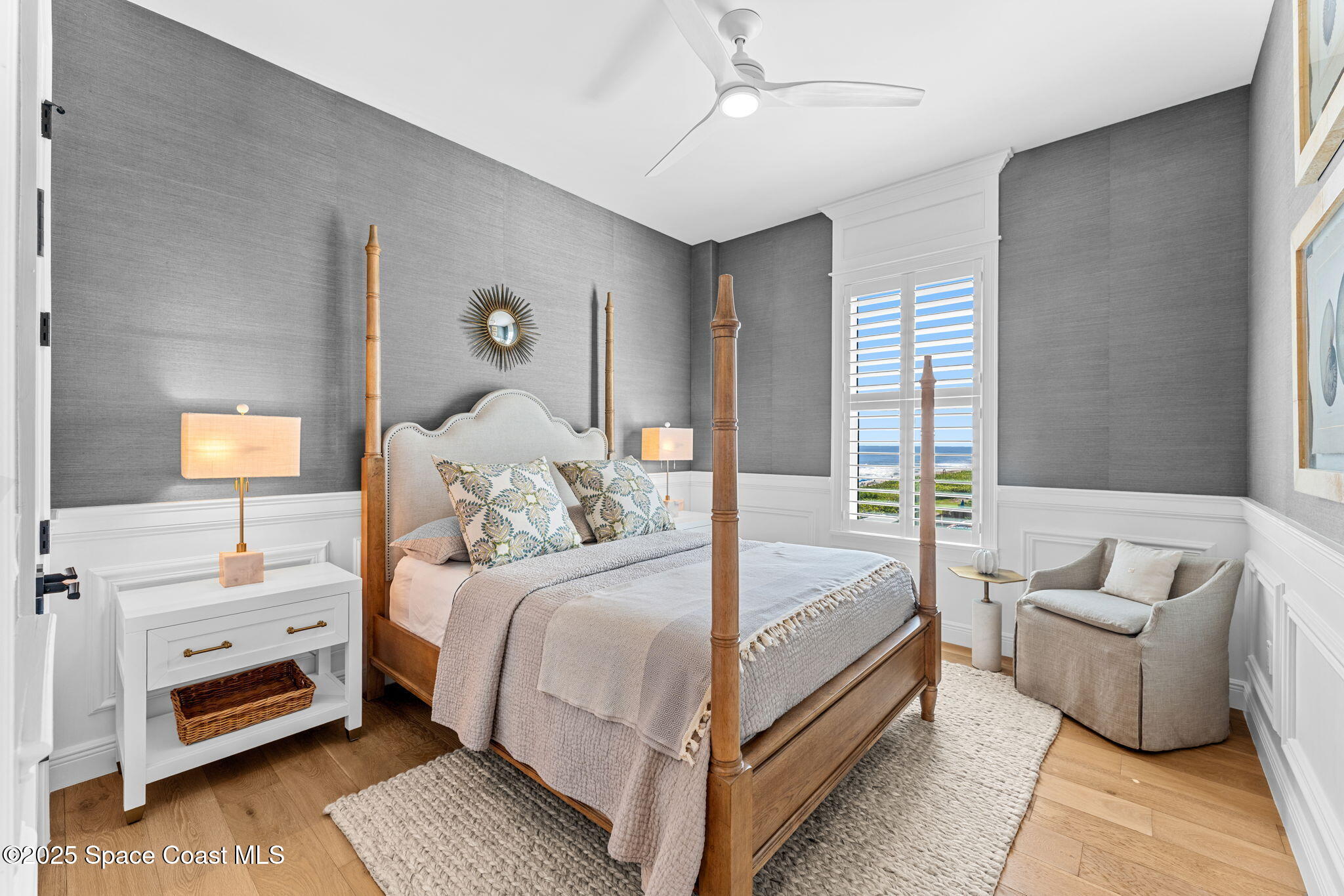 1725 N Highway A1A 402