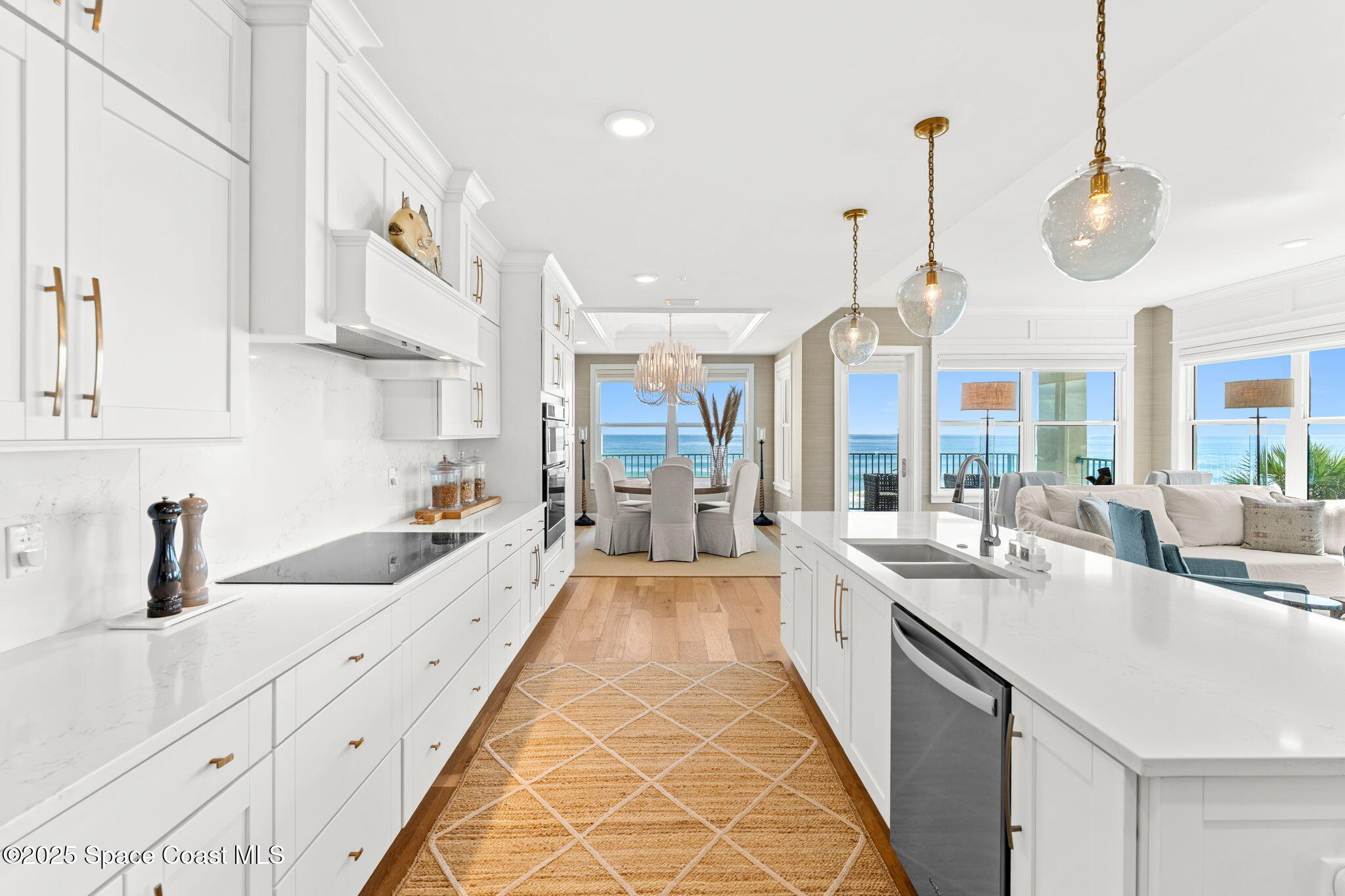 1725 N Highway A1A 402