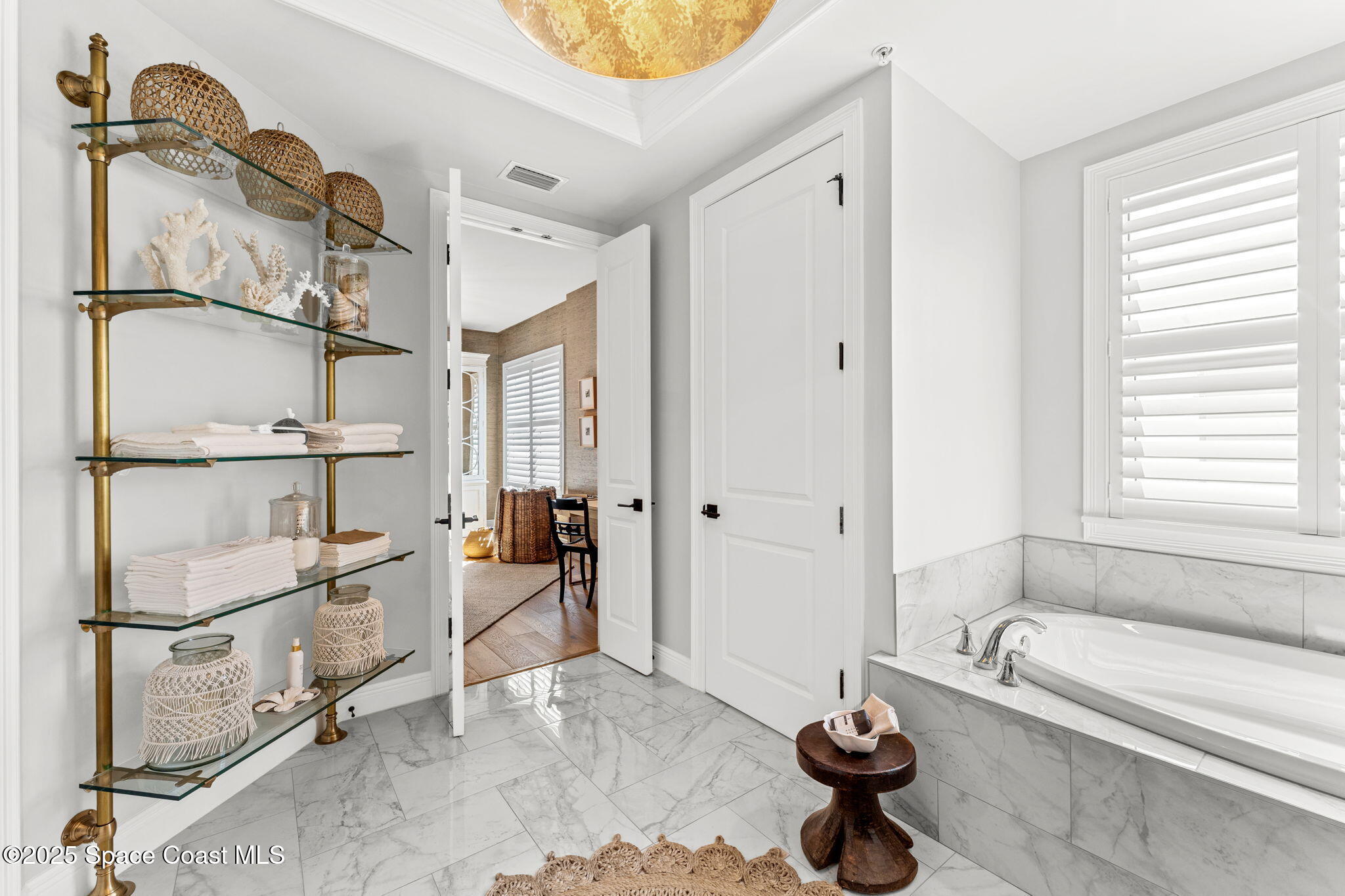 1725 N Highway A1A 402