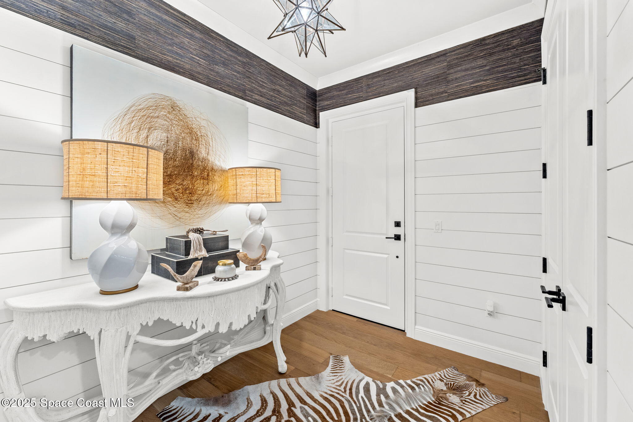 1725 N Highway A1A 402