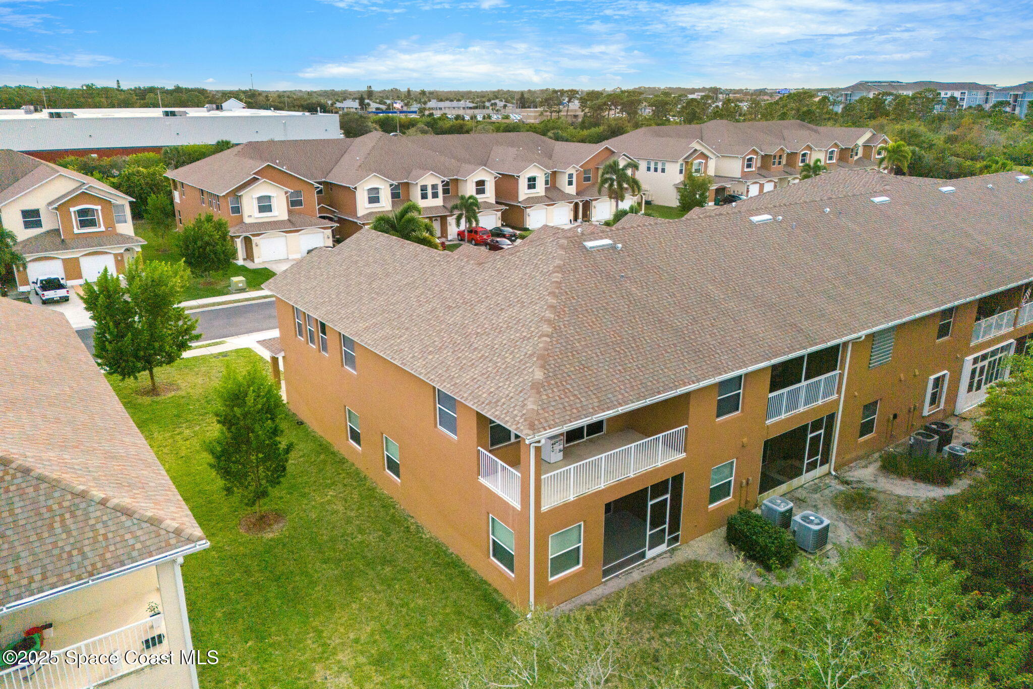 1050 Venetian Drive 105