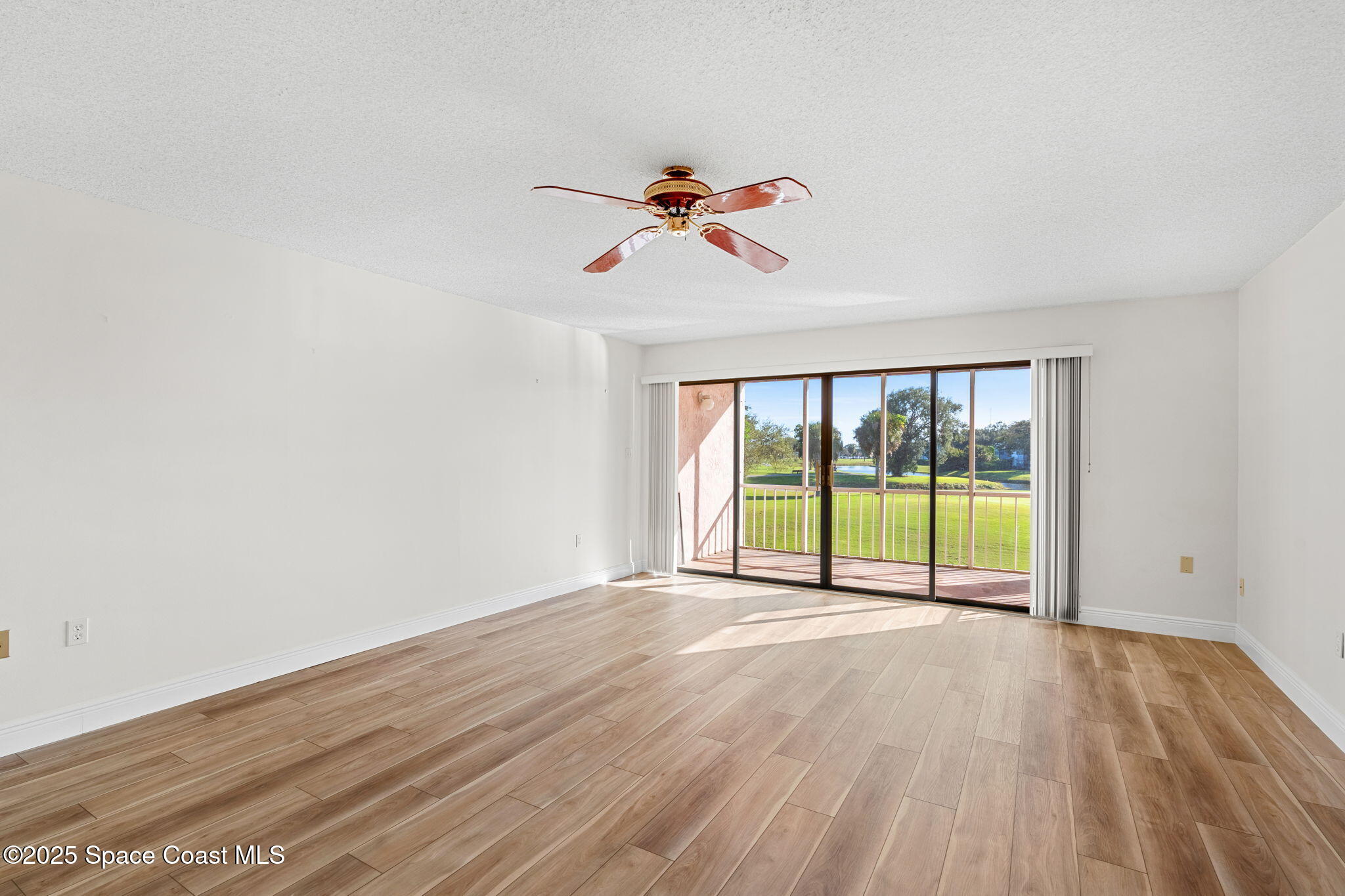 2727 N Wickham Road 202-8