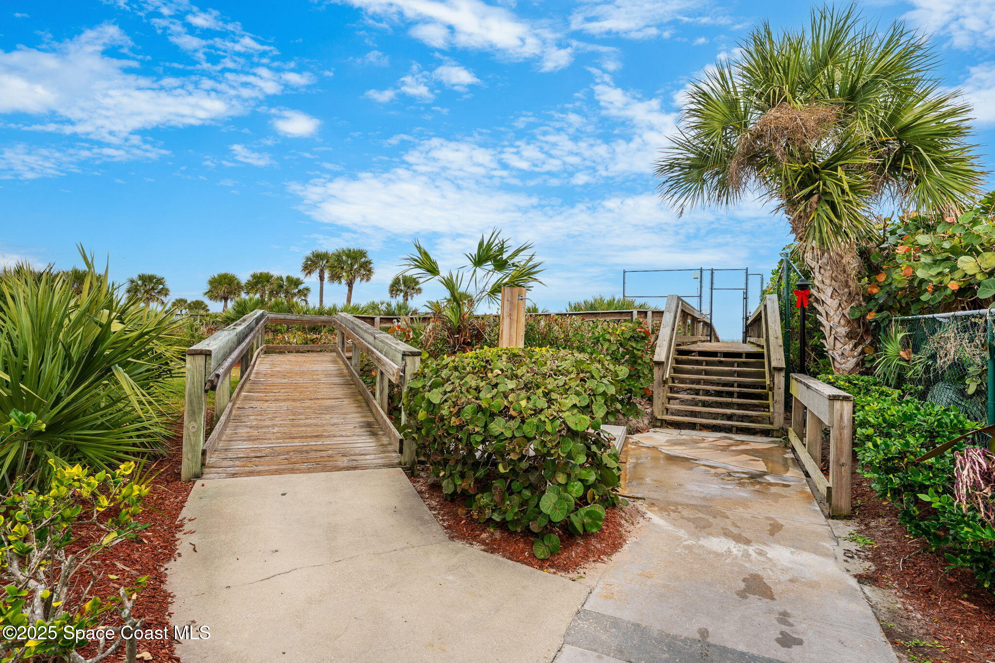 233 Seaport Boulevard T76