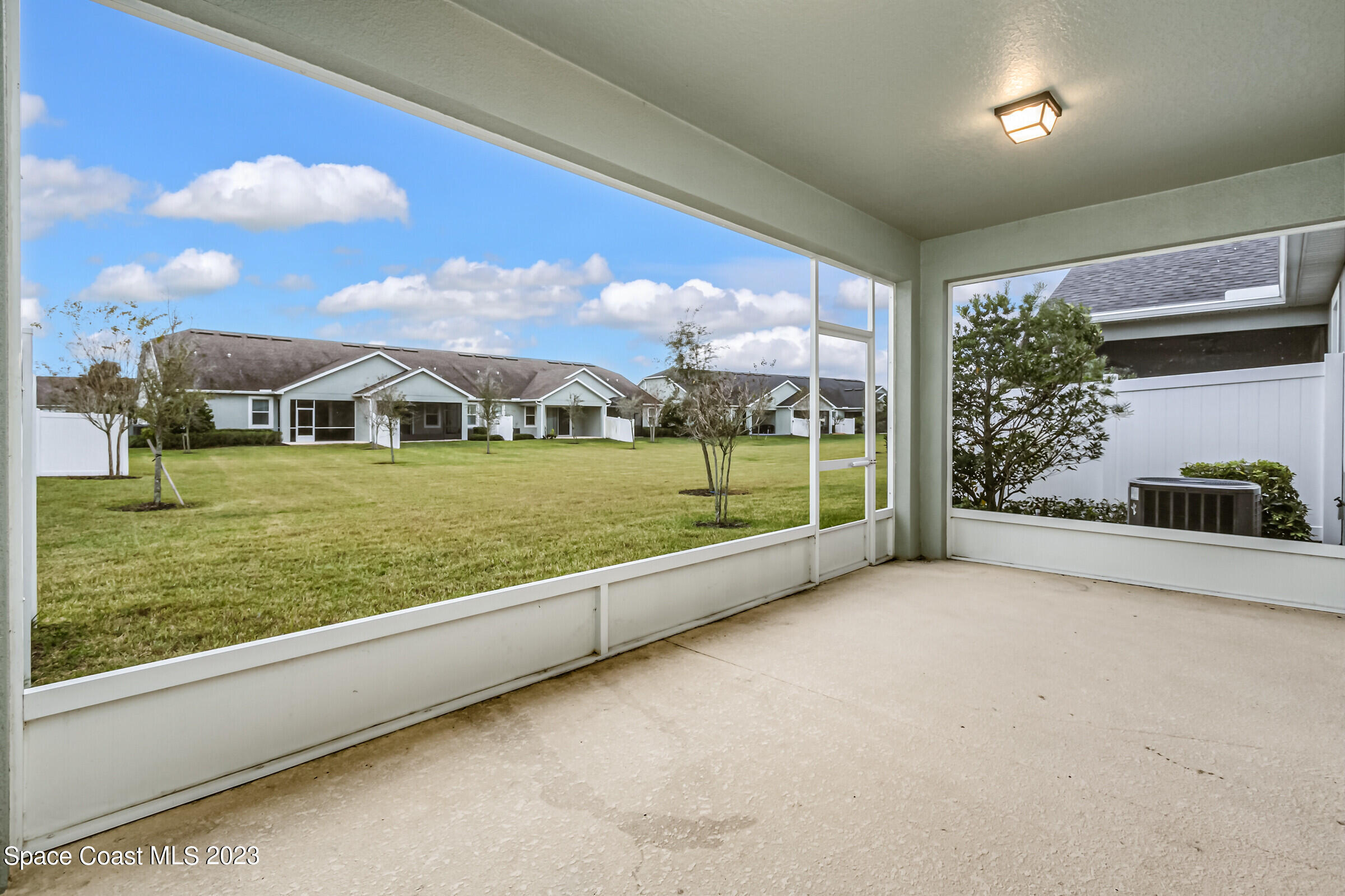 7644 Loren Cove Drive