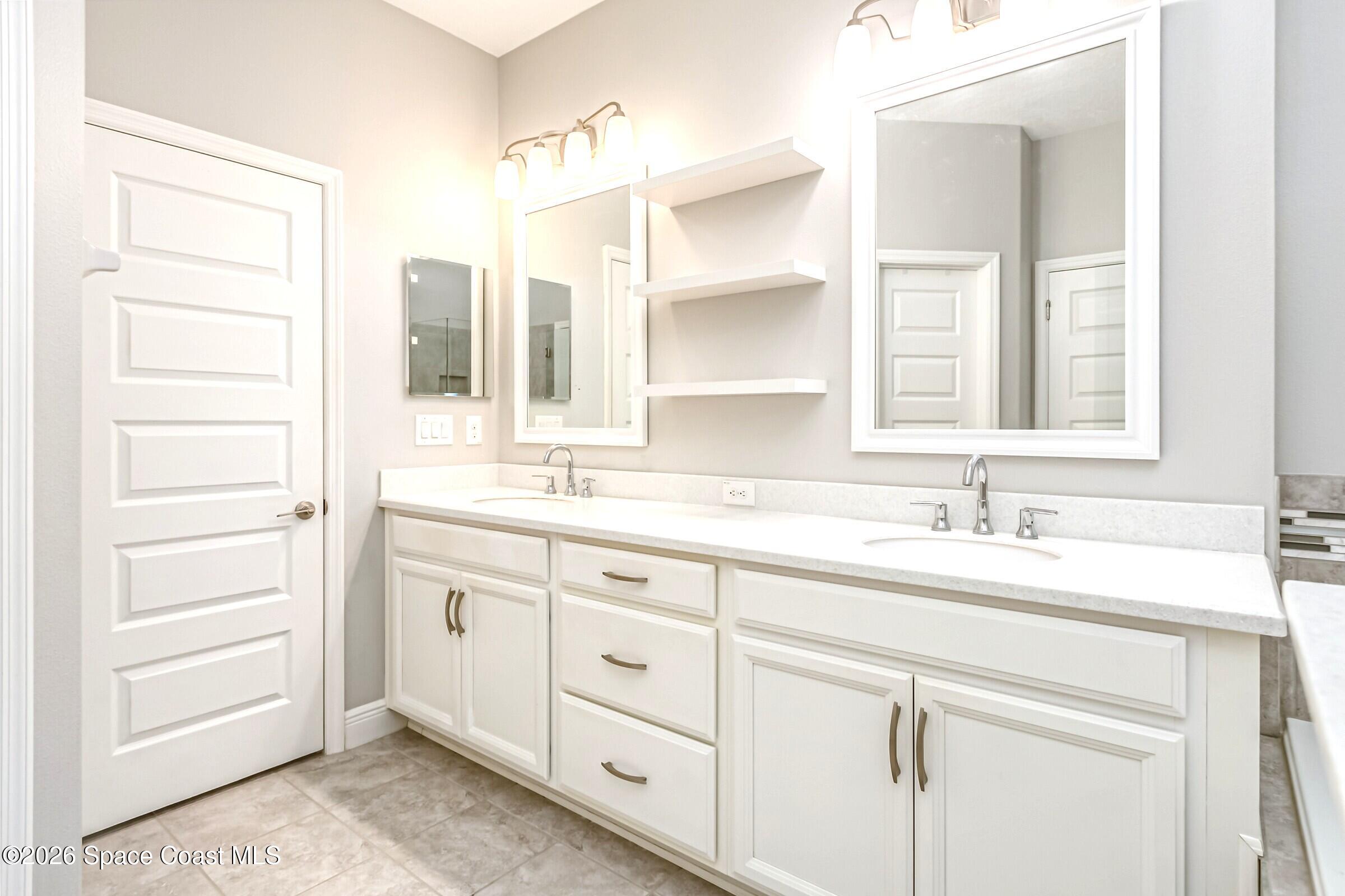 7644 Loren Cove Drive