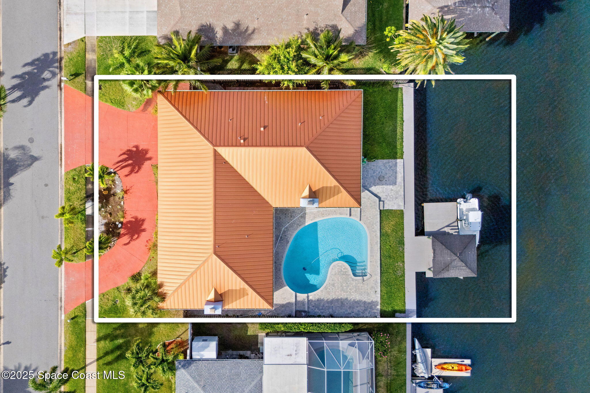 433 Saint Lucia Court