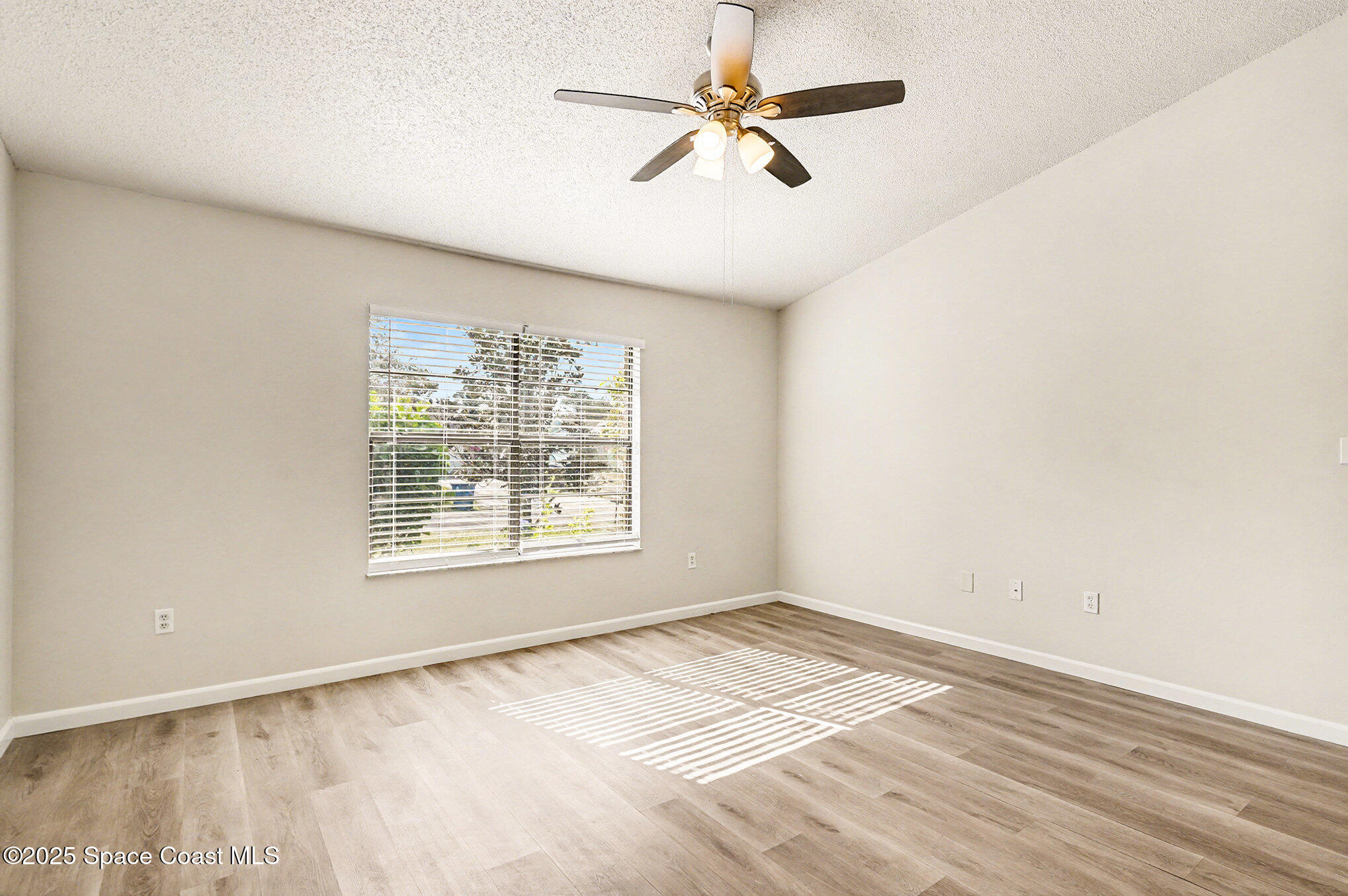 1337 Pakenham Street NW