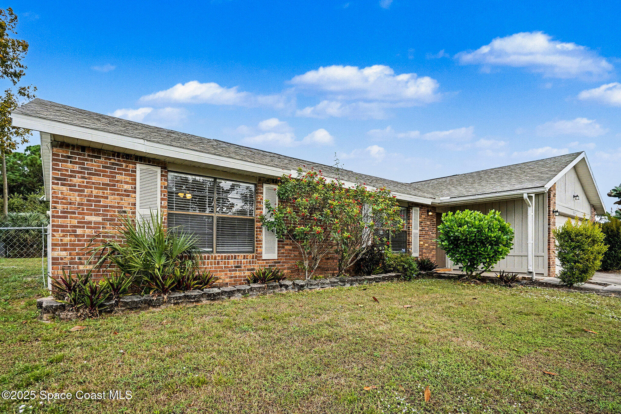 1337 Pakenham Street NW