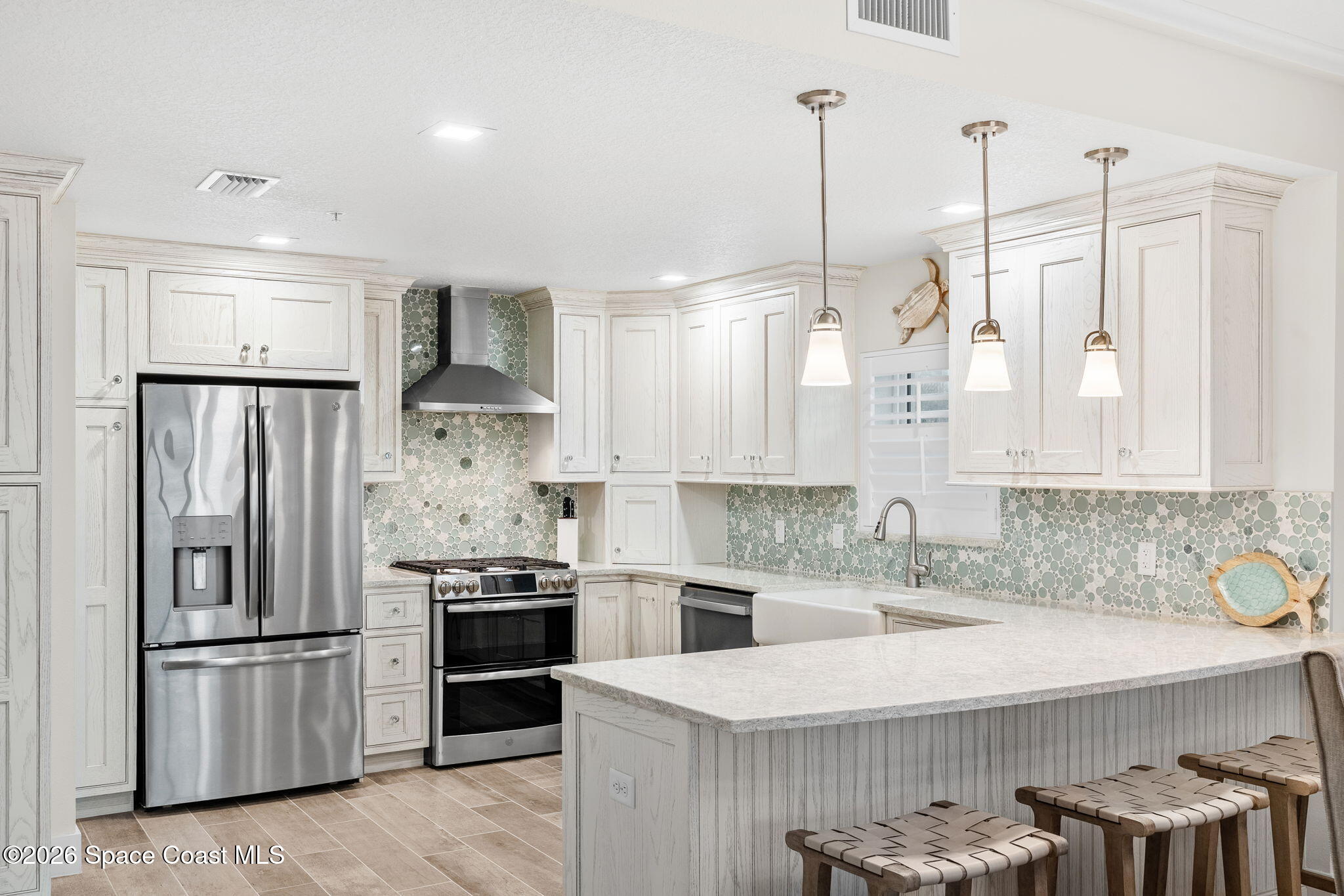 6015 Turtle Beach Lane 202