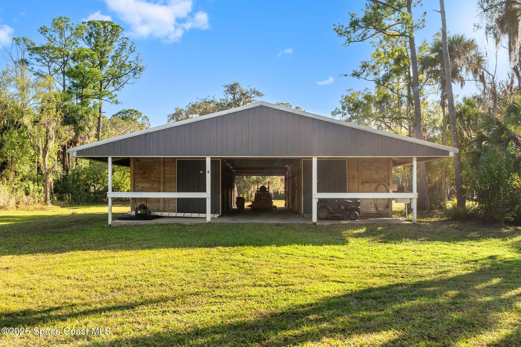 1325 Chase Hammock Road