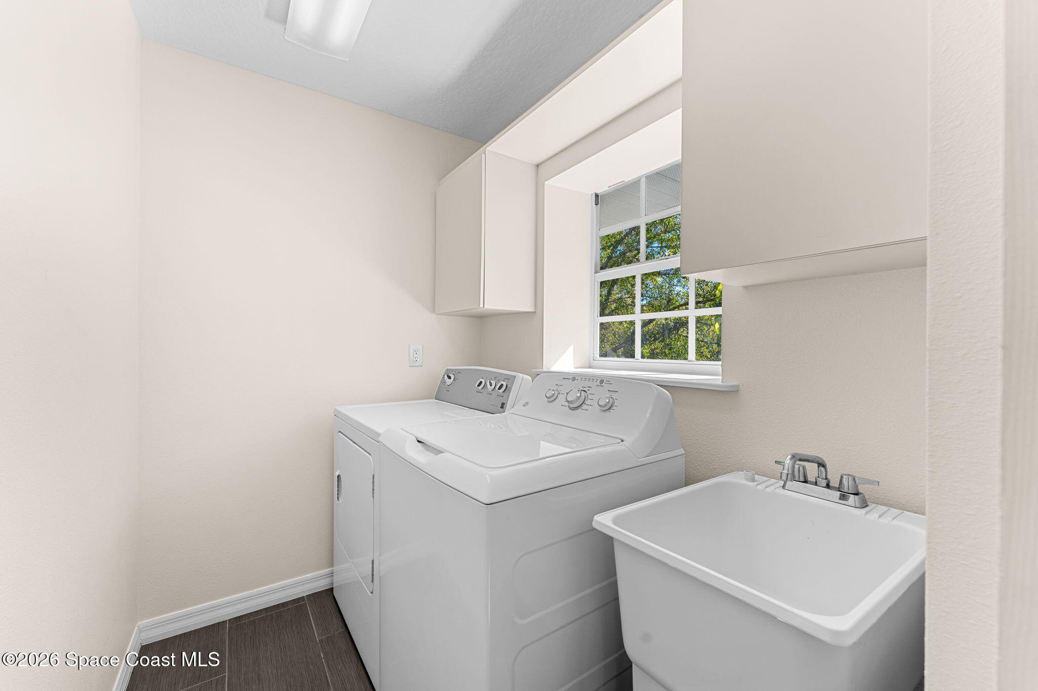 1325 Chase Hammock Road