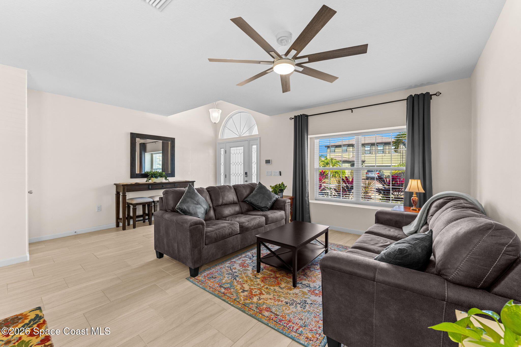 4049 Alligator Flag Circle