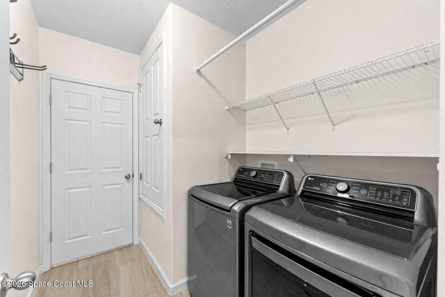 4049 Alligator Flag Circle