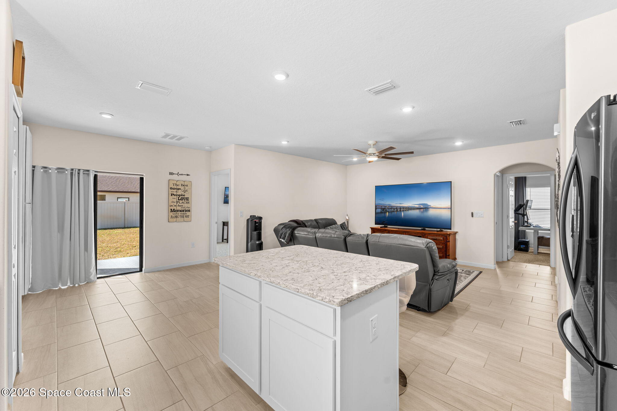 4049 Alligator Flag Circle