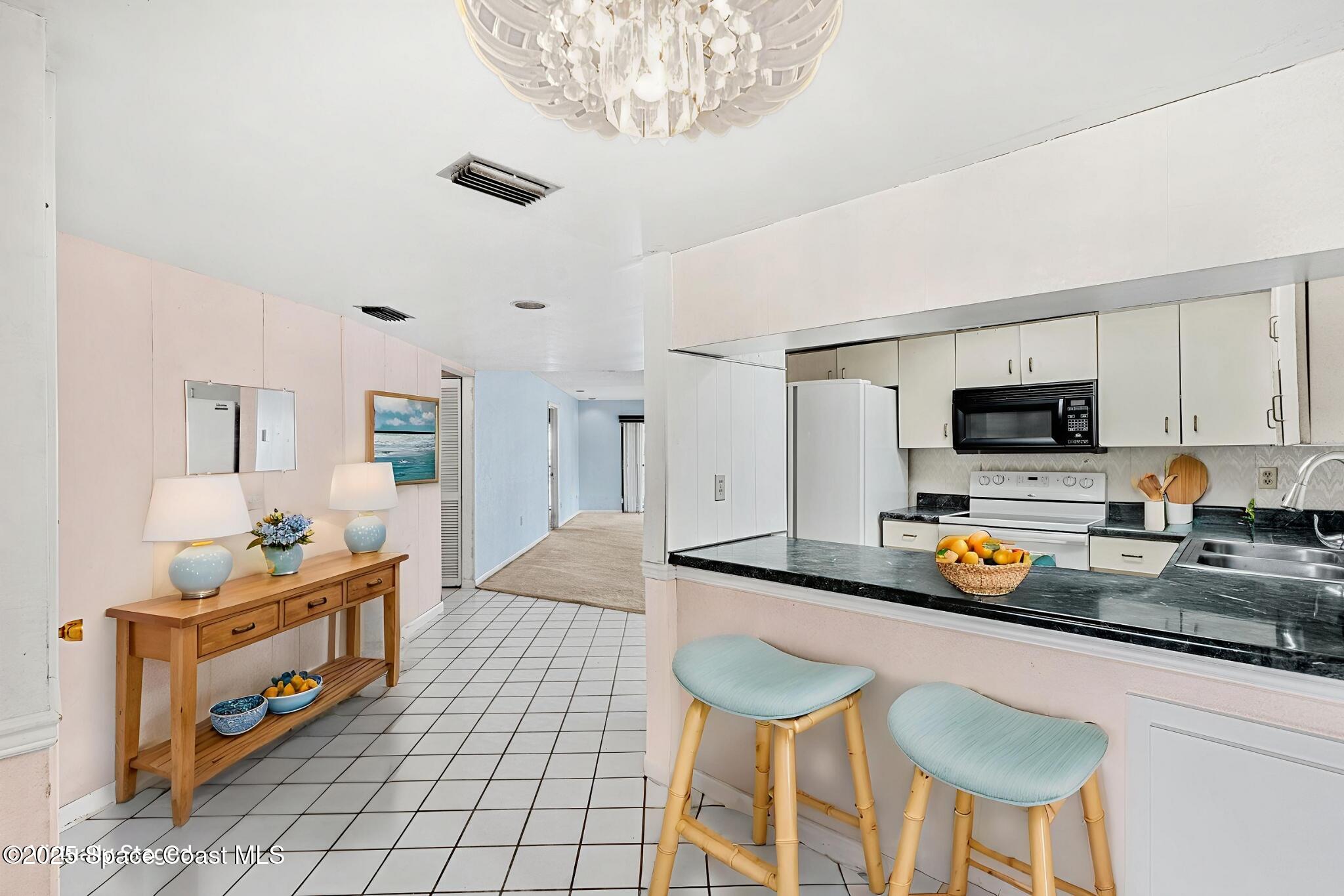 100 Canebreakers Drive 208