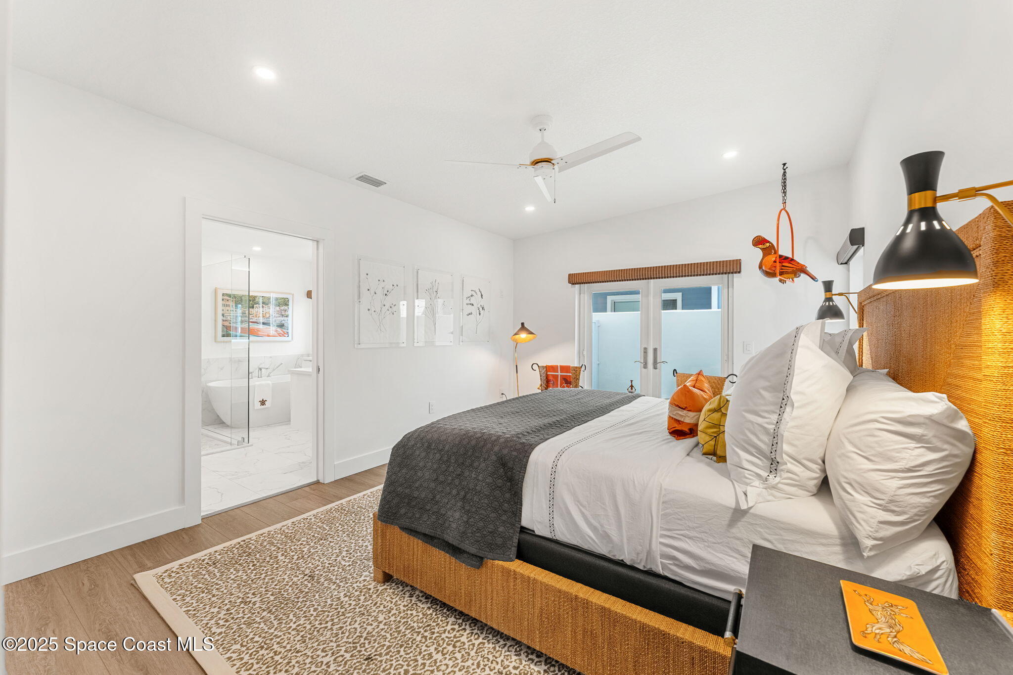 1081 S Atlantic Avenue