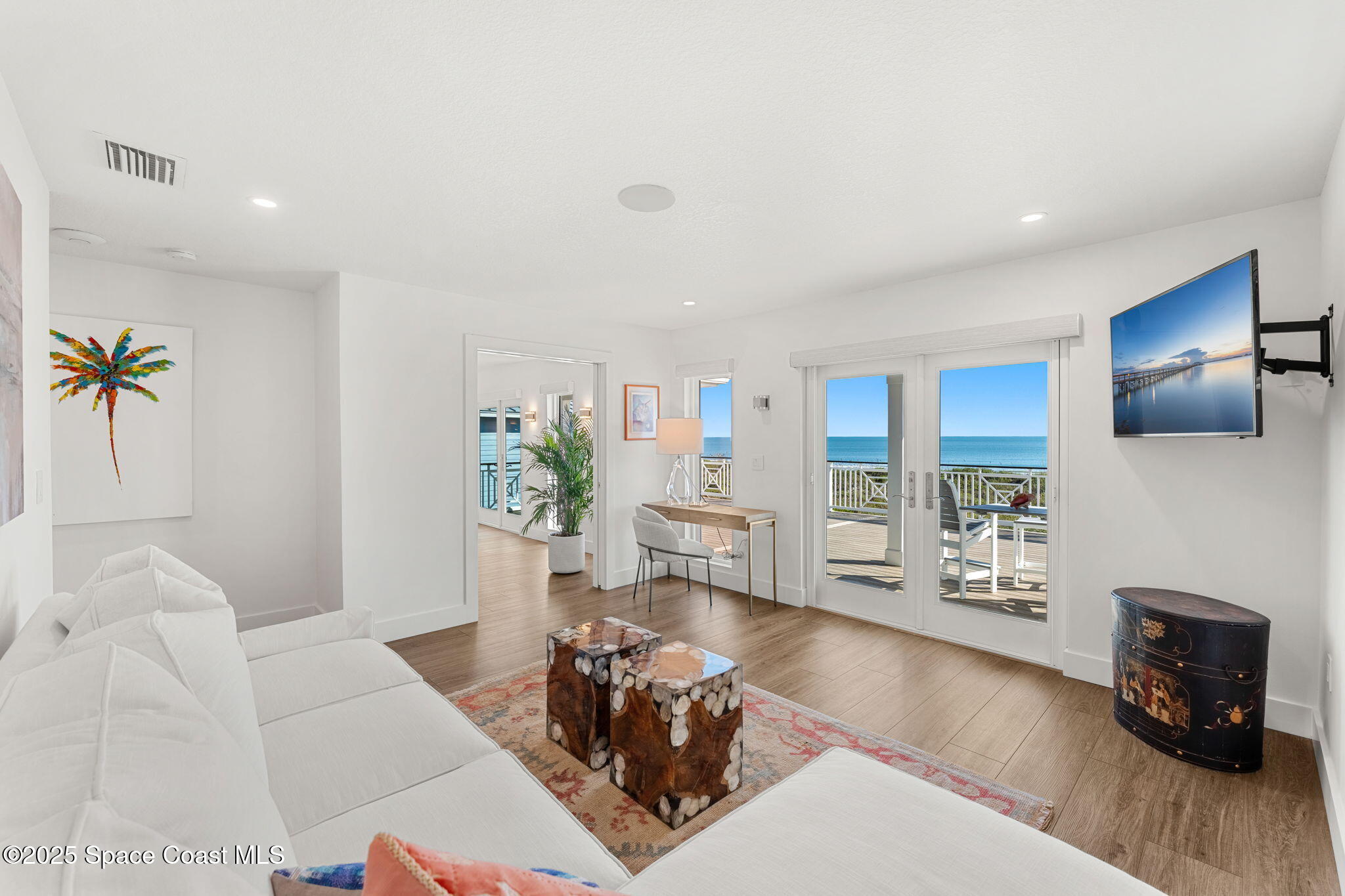 1081 S Atlantic Avenue