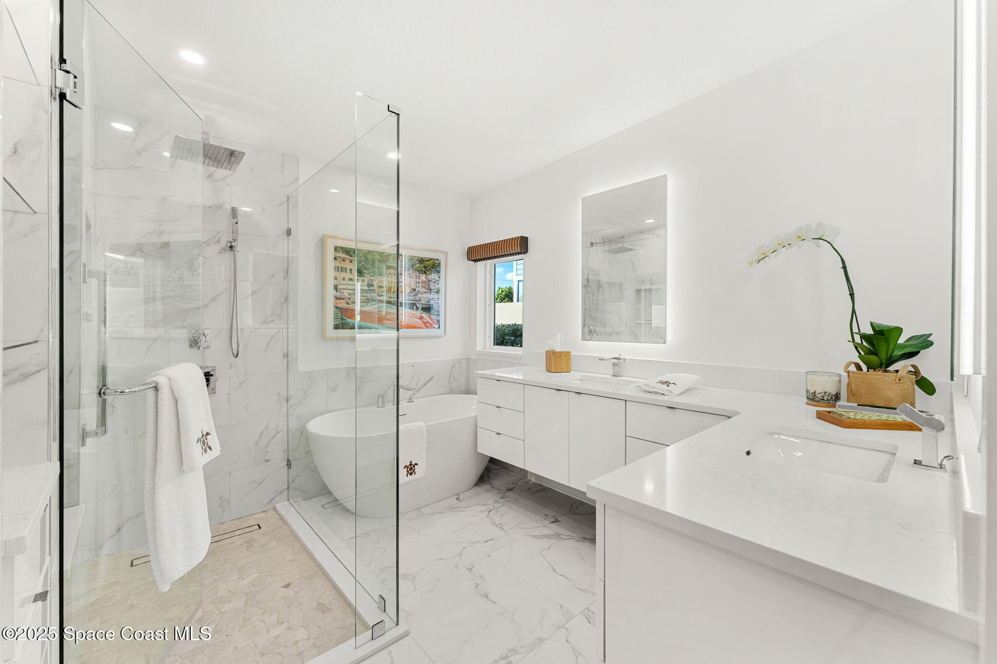 1081 S Atlantic Avenue