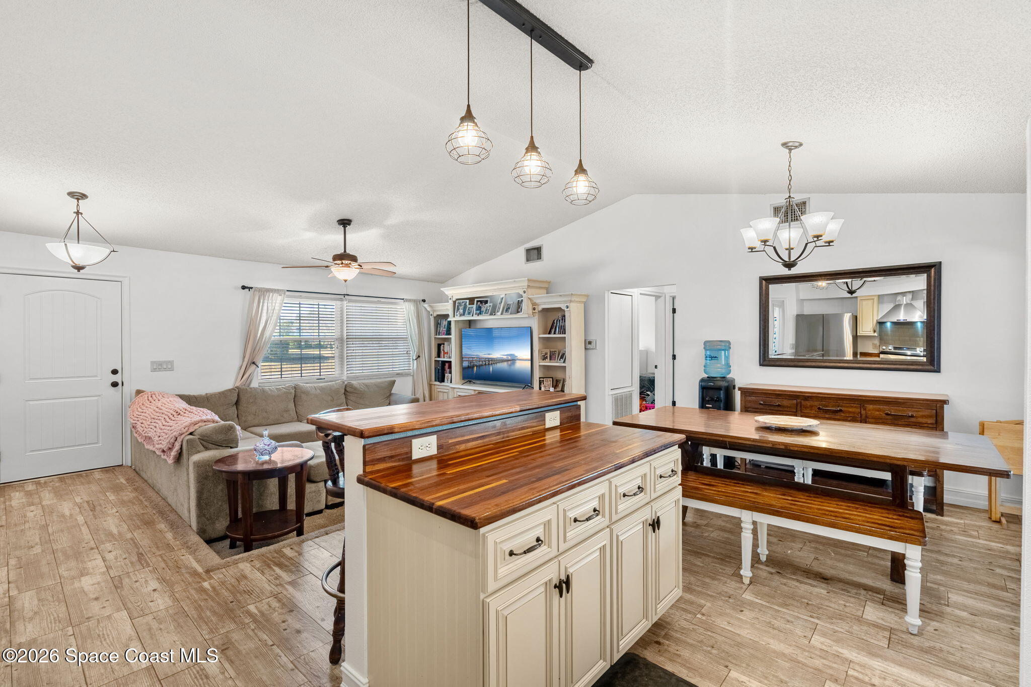 853 Lexington Street NE