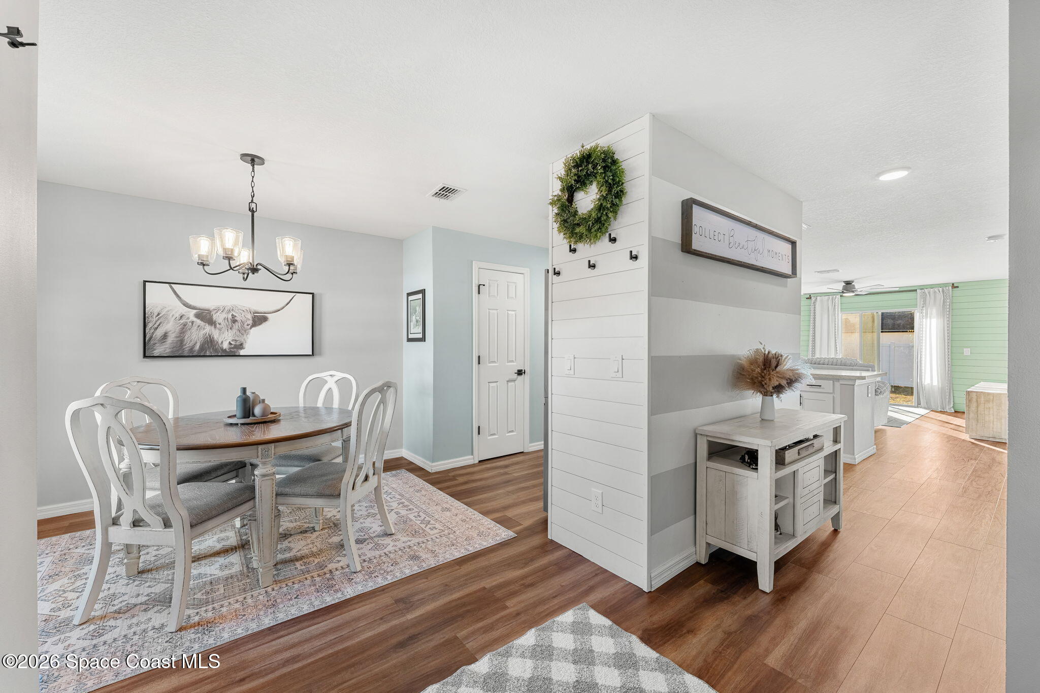 714 Daysland Avenue SW