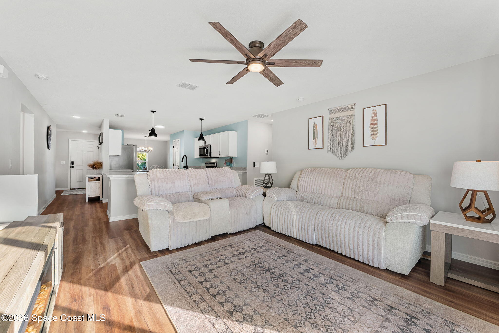 714 Daysland Avenue SW