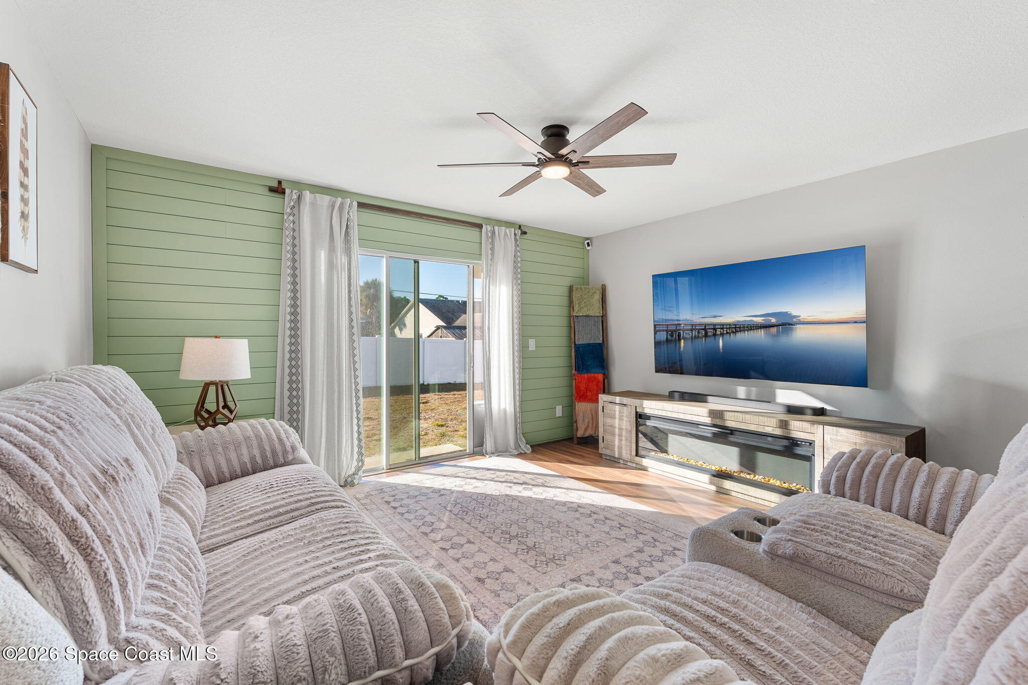 714 Daysland Avenue SW