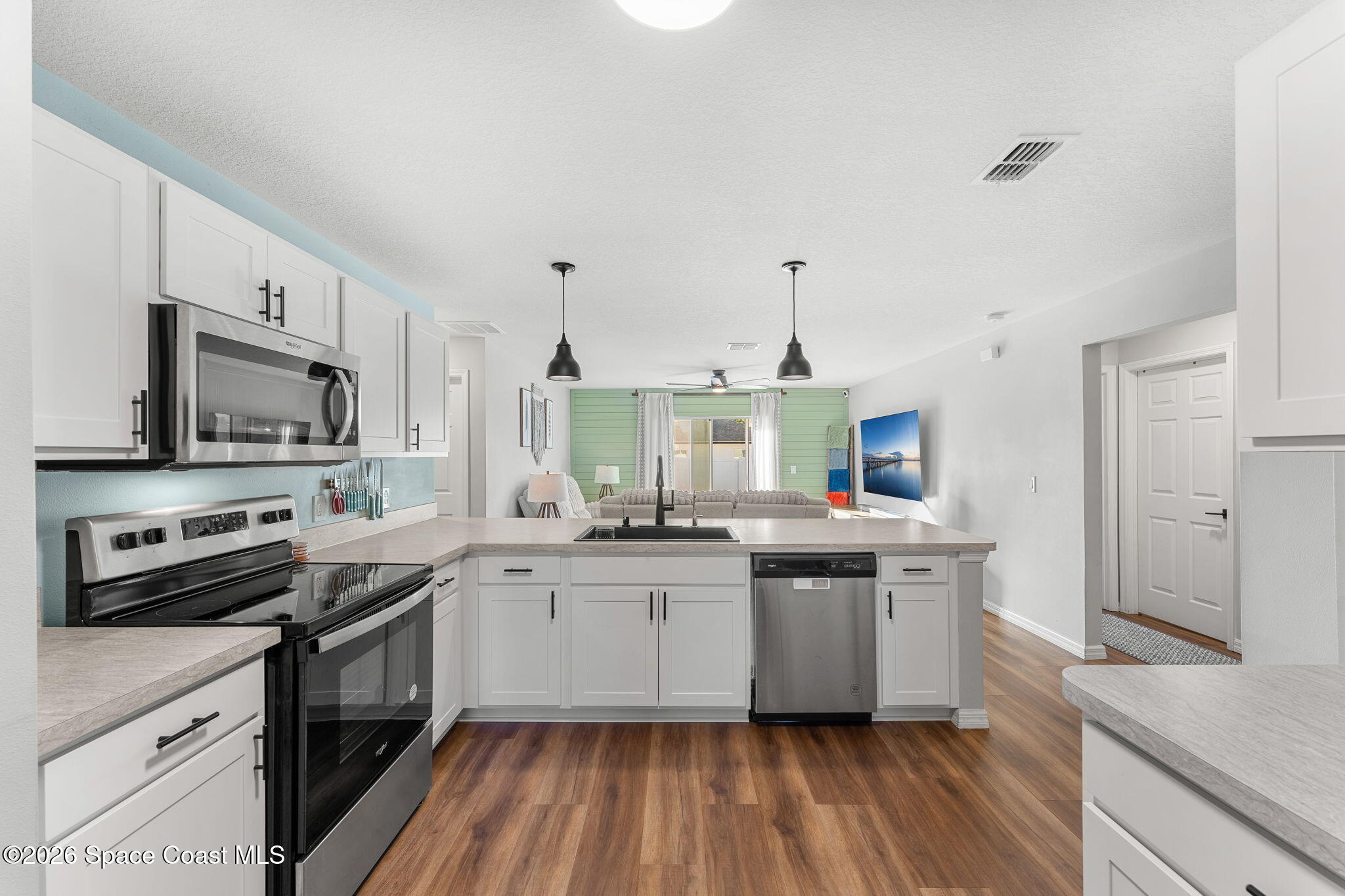 714 Daysland Avenue SW