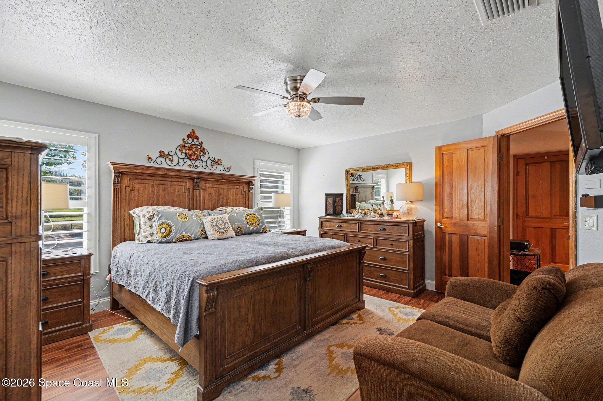 2449 Willowbrook Road