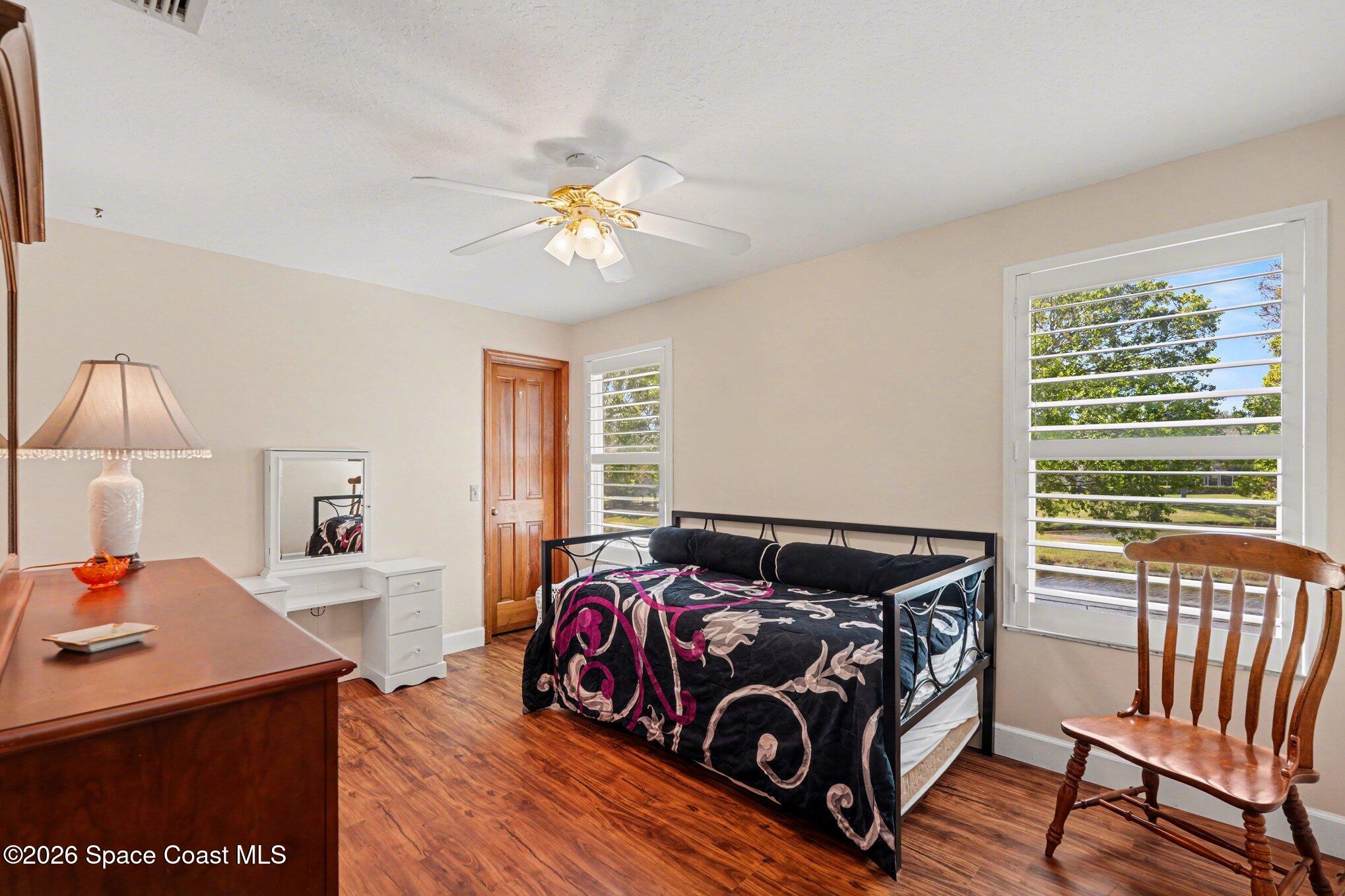 2449 Willowbrook Road